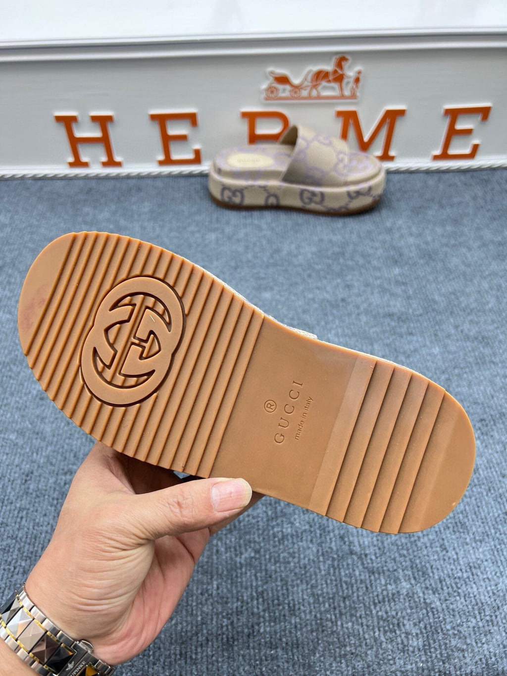 Z5ZB122 Popular slippers  Sole thickness 5.5cm