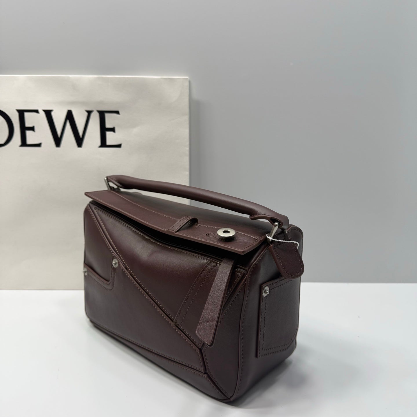 B1R46A11 Popular leather bag
