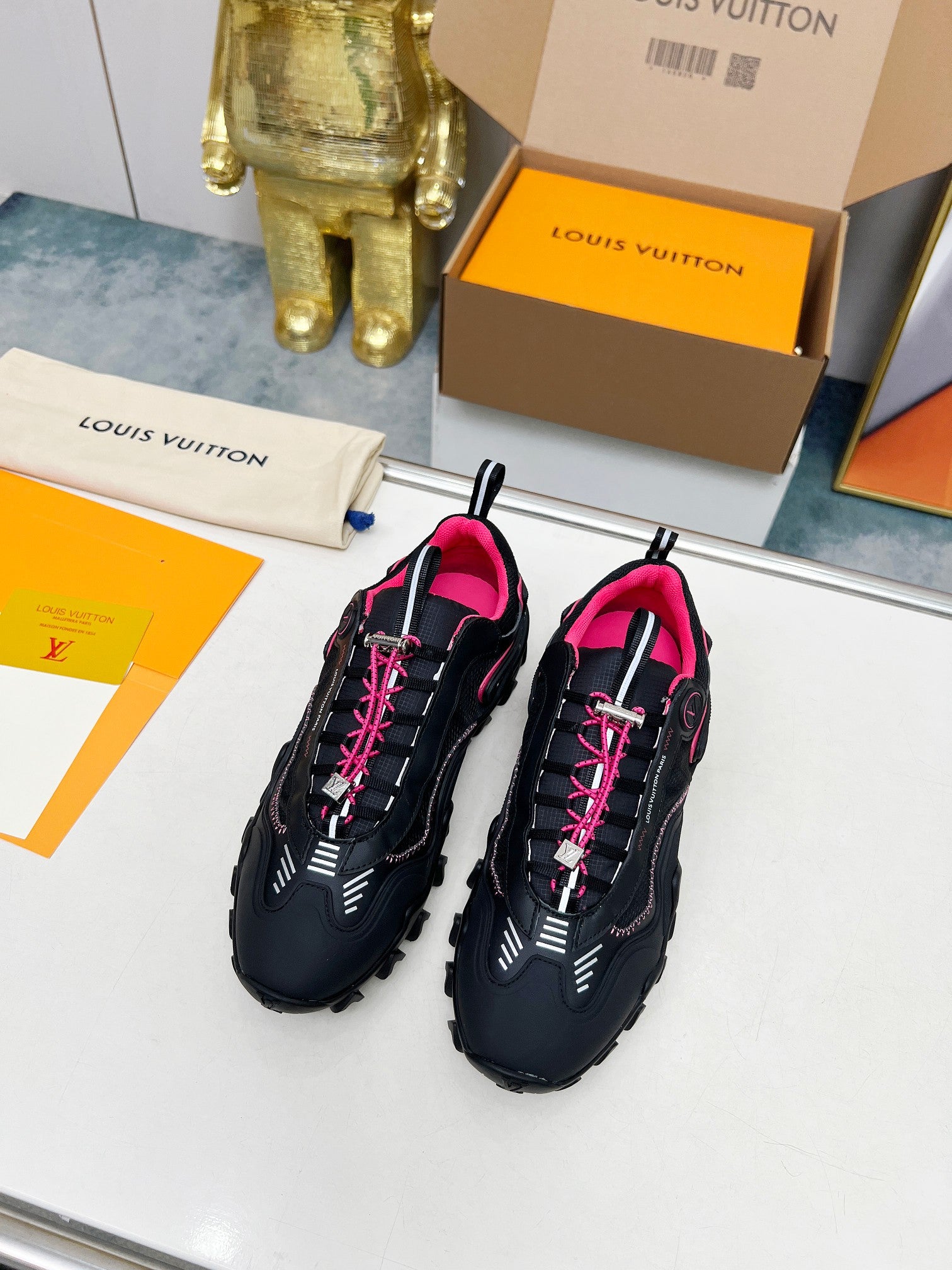 Z2Q105E286 Popular high-quality Shoes