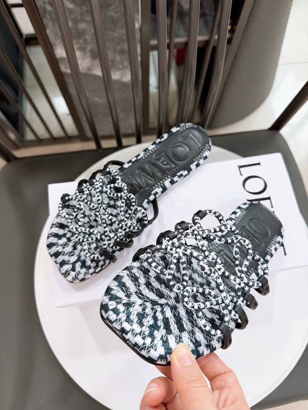 Z2R76A10 Popular high-quality  leather shoes