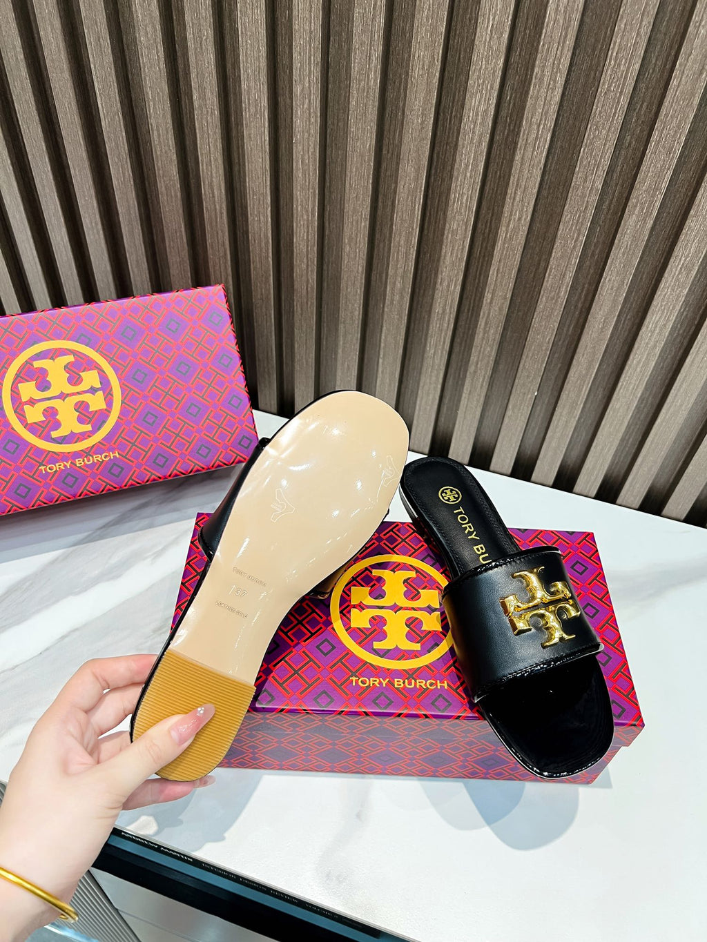 Z2Z85A5  Popular leather Shoes