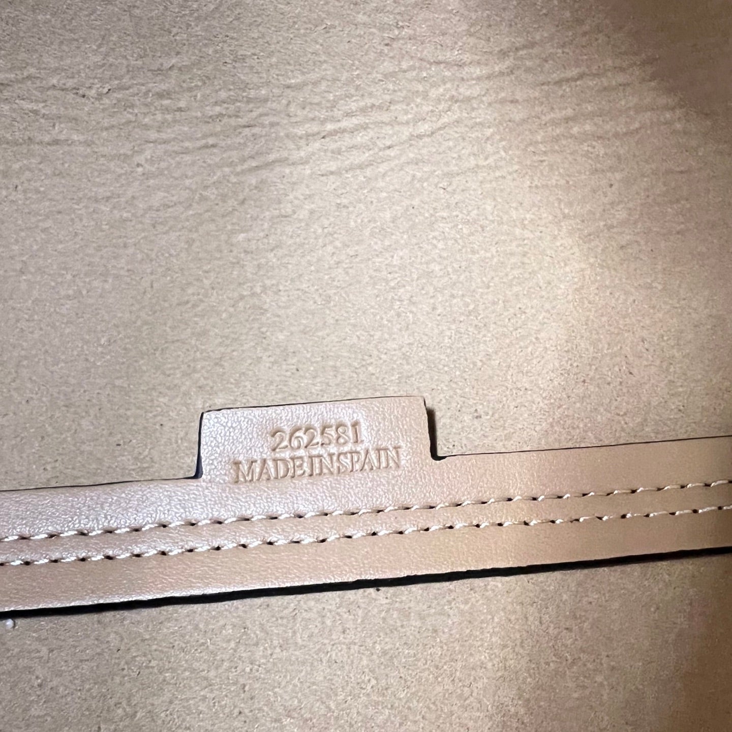 BB1R46A6 Popular leather bag