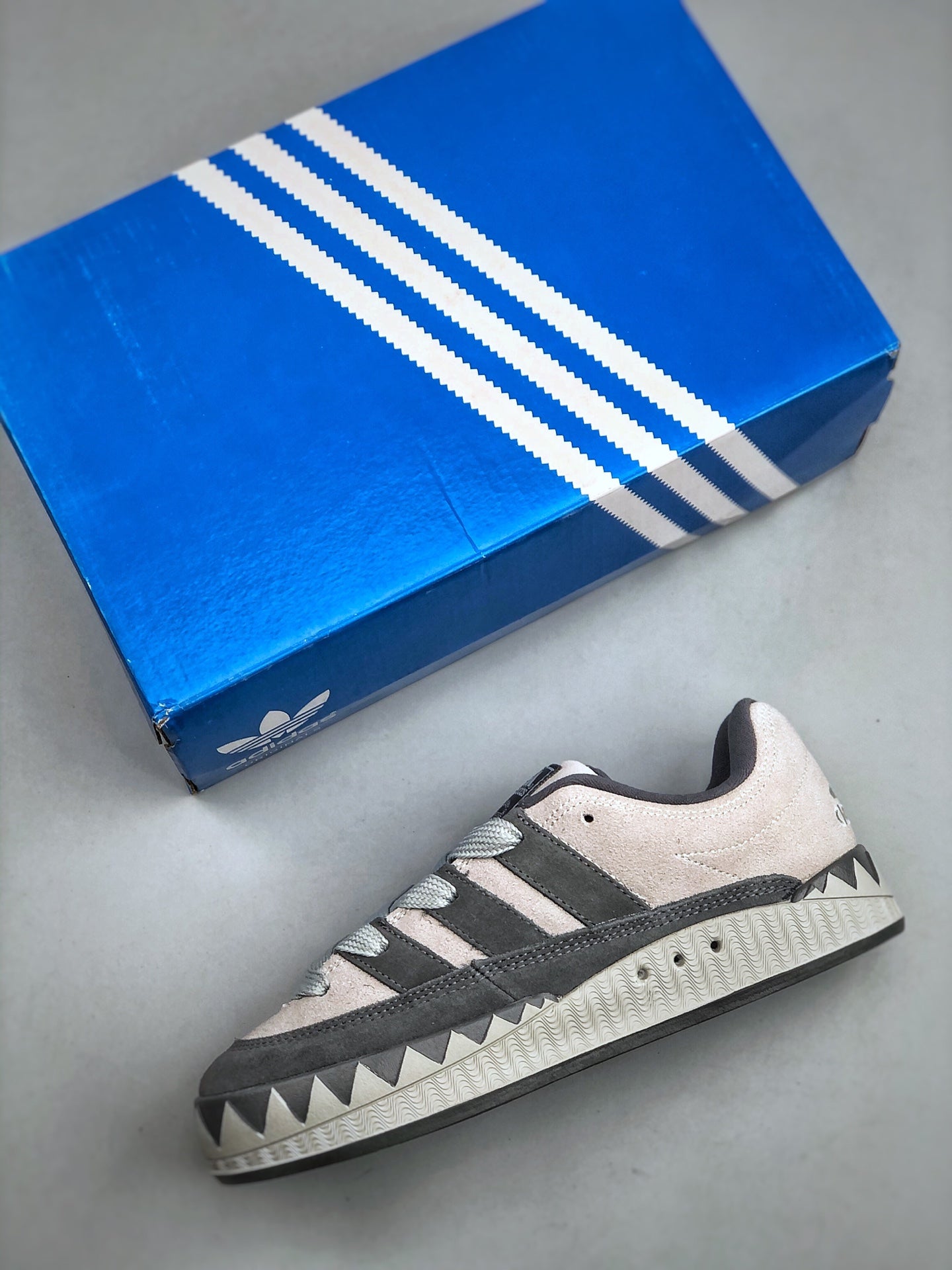 Z4Q95A83 Popular Shoes