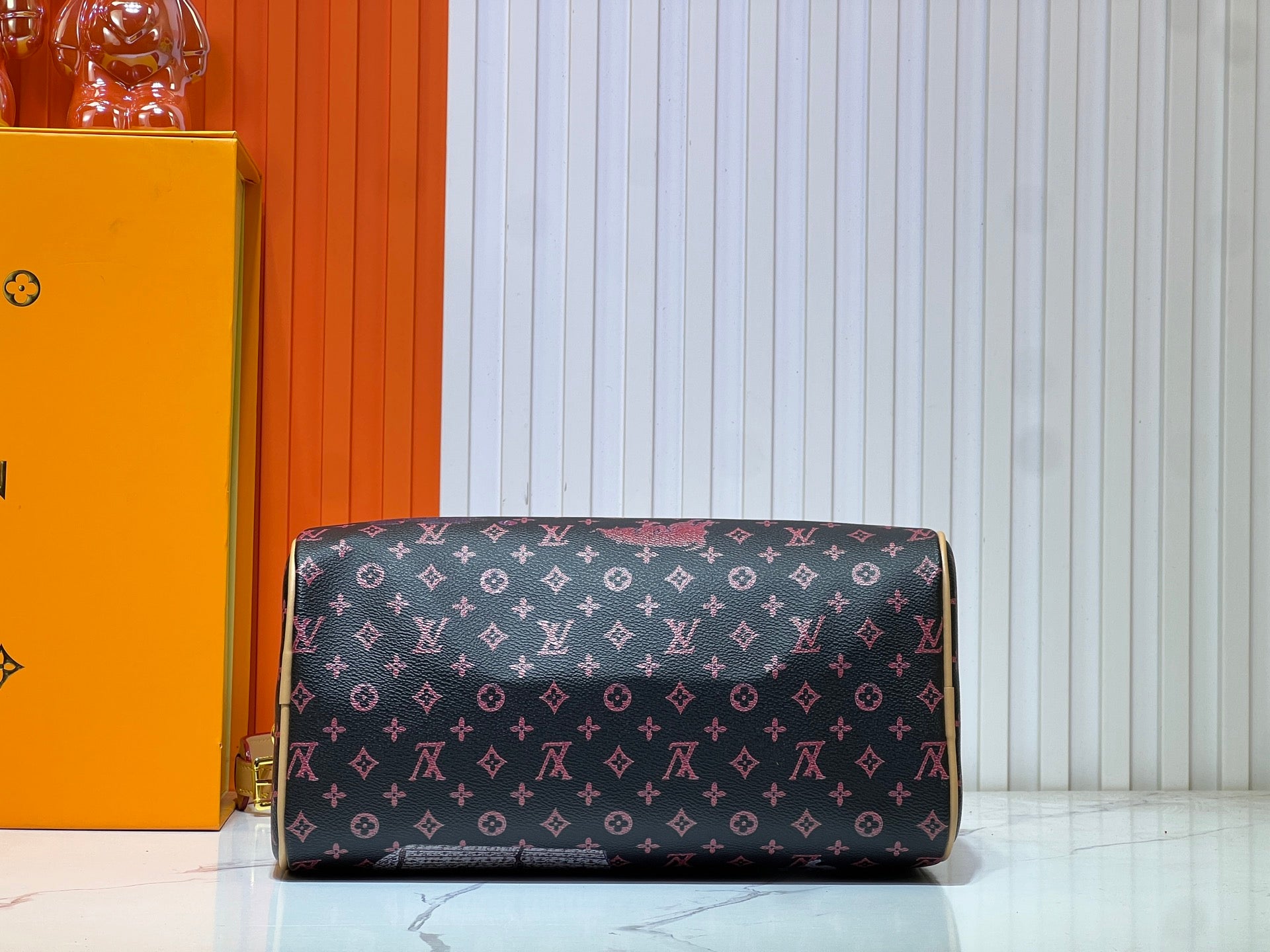 B1X45E6 Popular leather bag