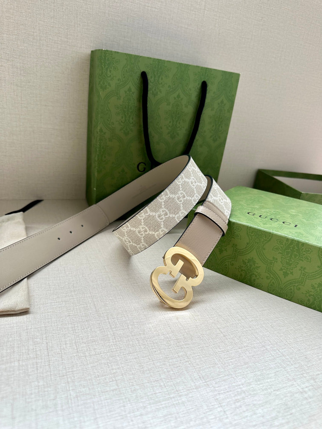 P1R55B229 Popular High quality belt With full package