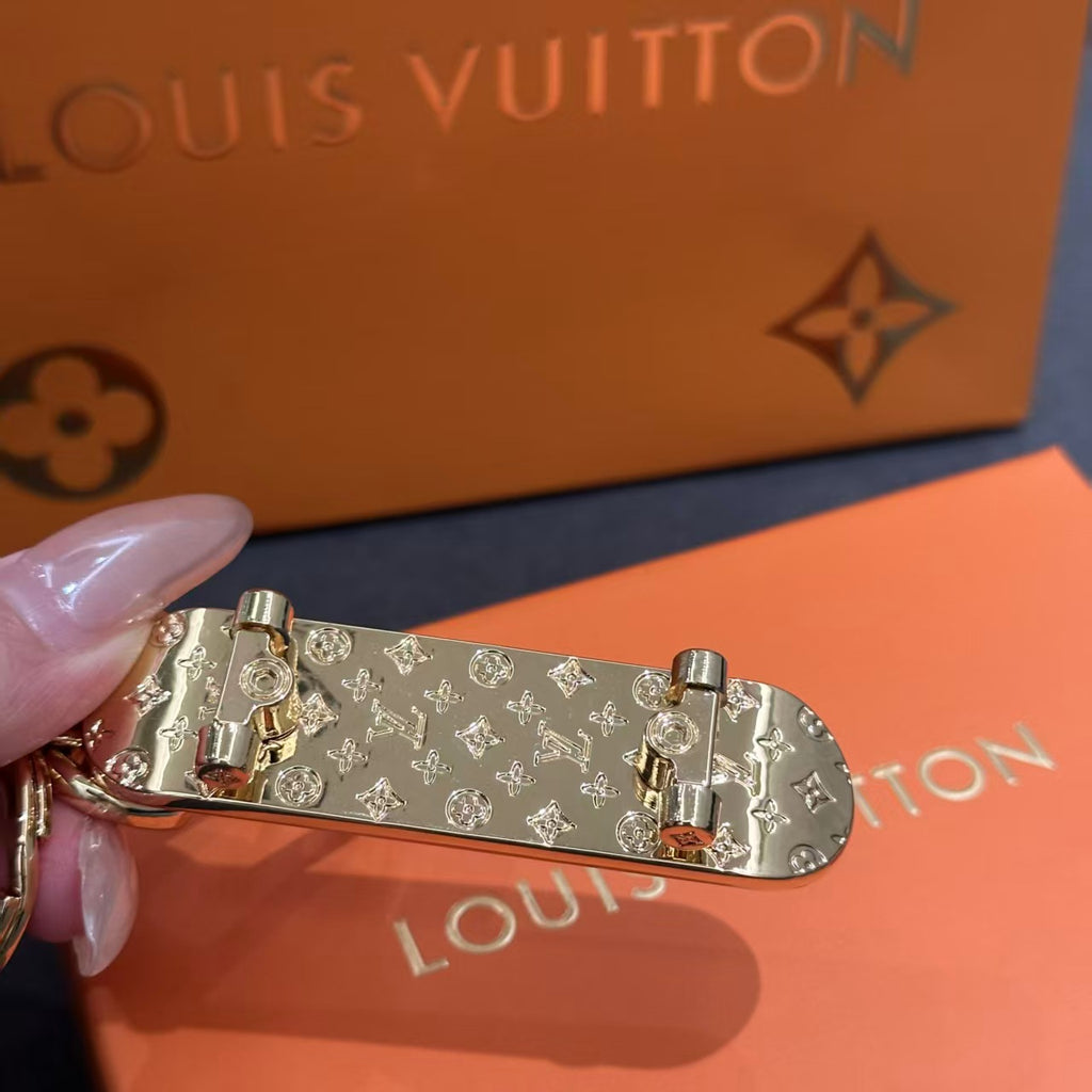 A1Q3105E25 Popular bag 's charms accessories