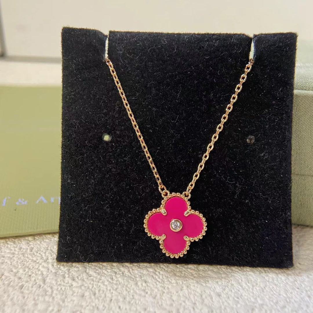 X5R75VA4E Popular  Necklaces