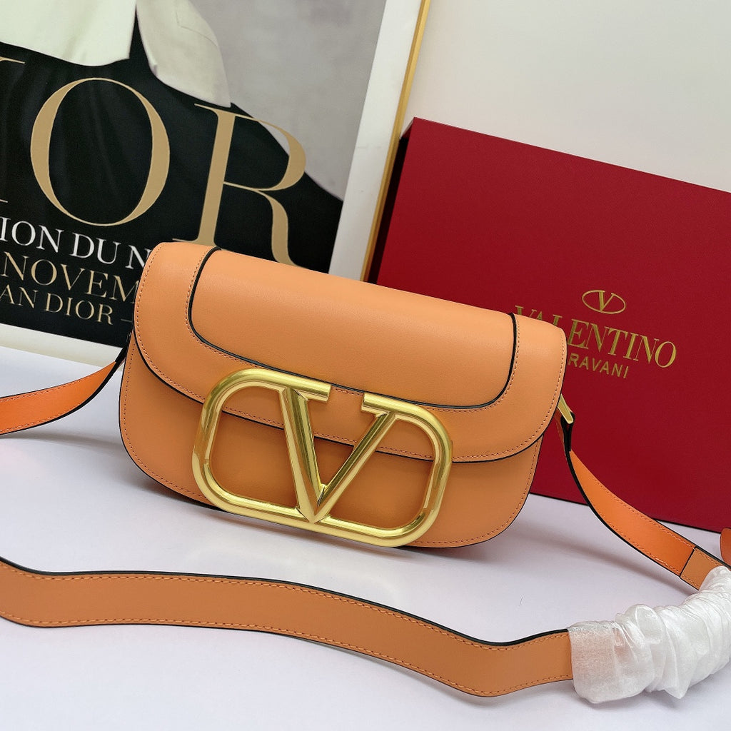 B5X111VL45 Popular  leather bag 