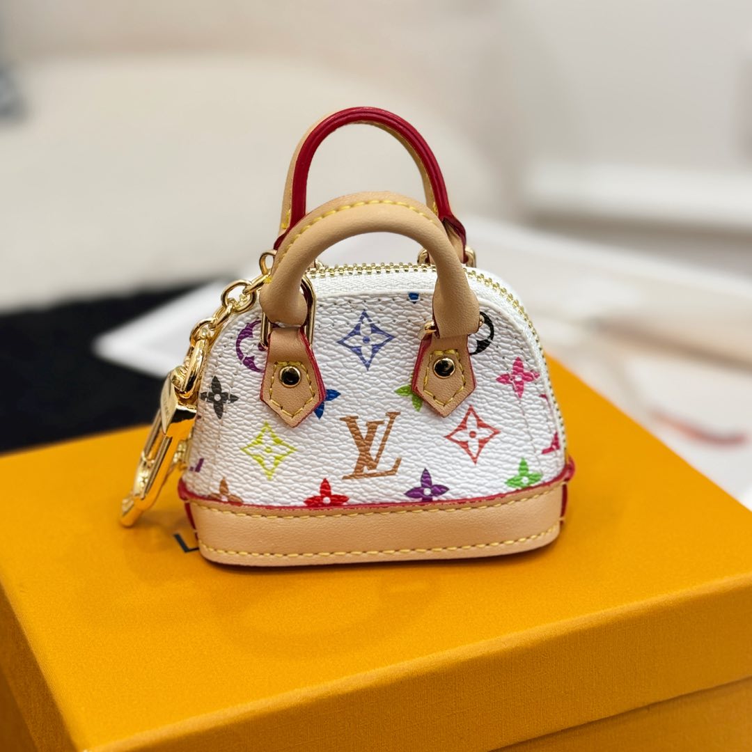 A1Z105E5 Popular bag 's charms accessories