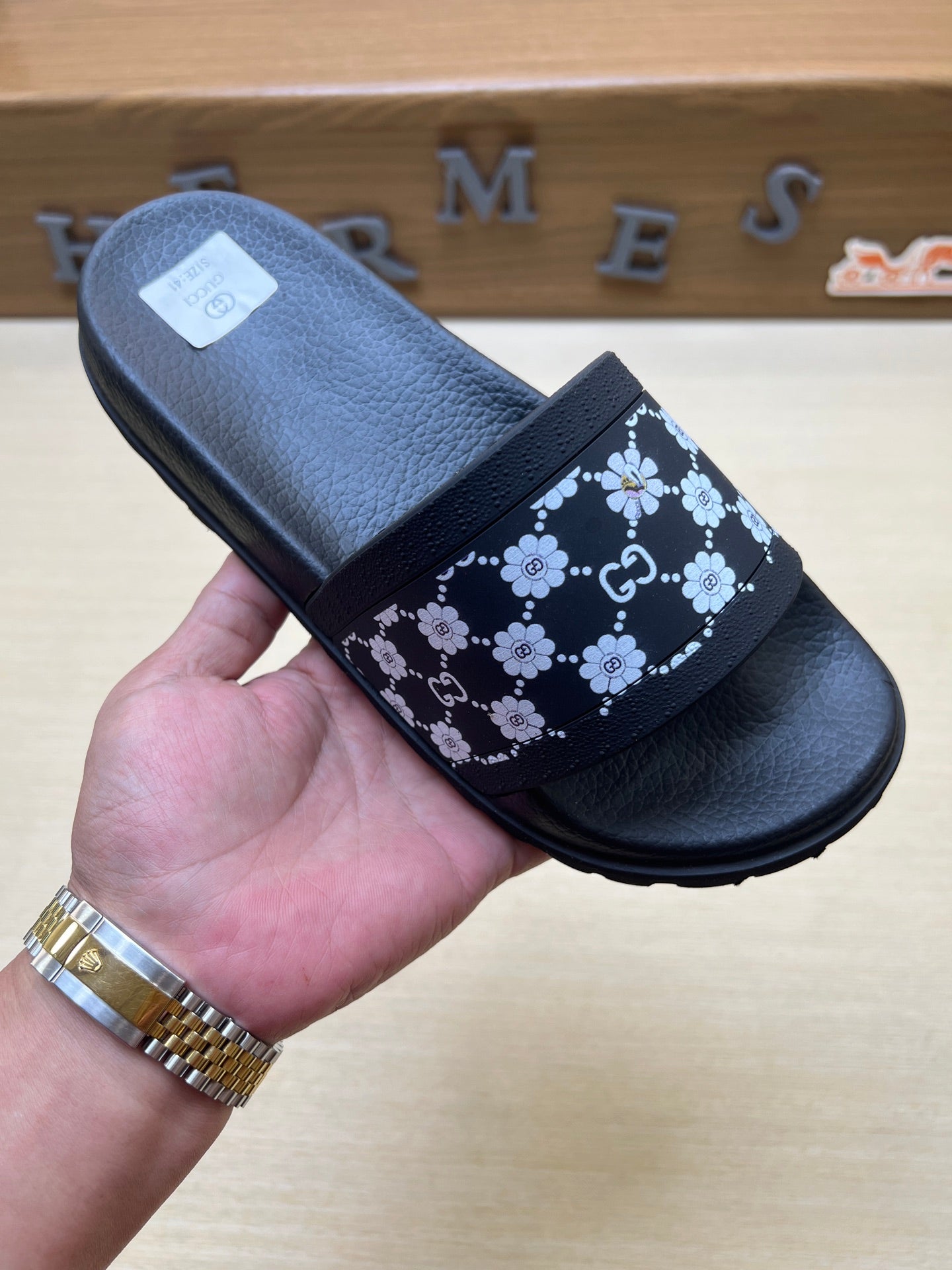 Z5R66B25 Popular Slippers