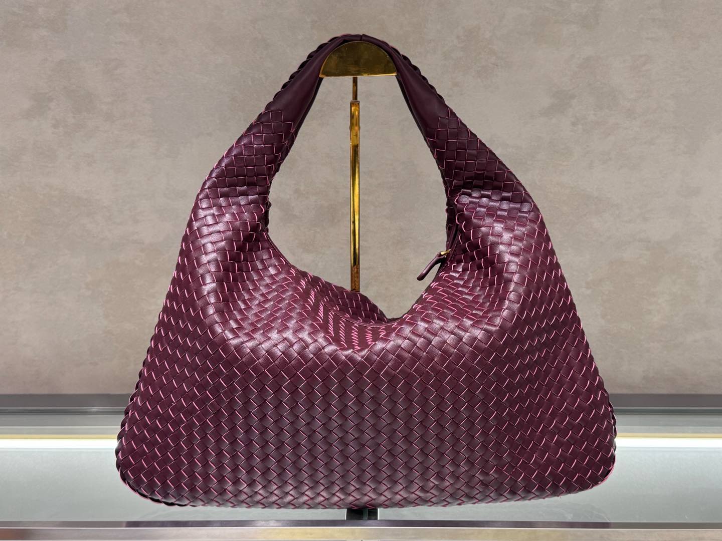 B1W35A116 Popular leather bag