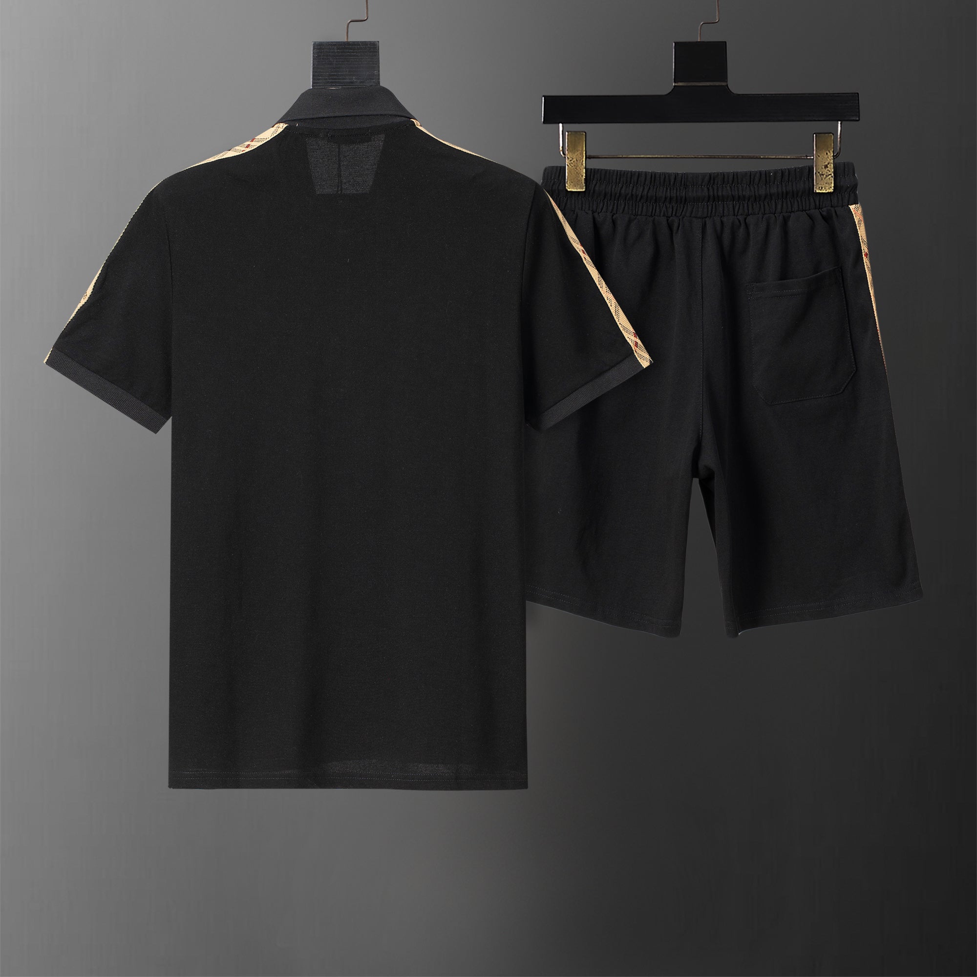 U1N76R1 Popular T-shirts