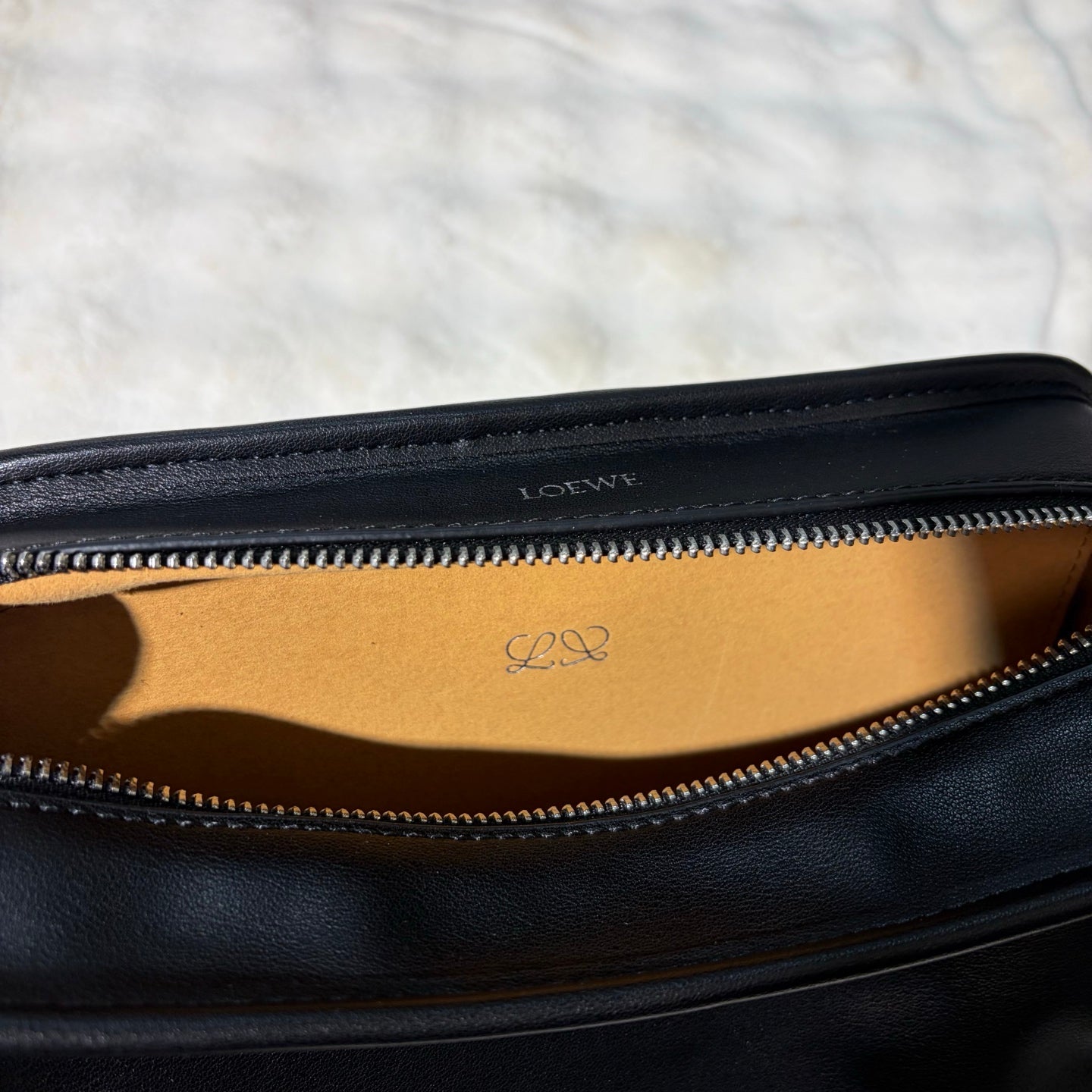 B1R46A4 Popular leather bag