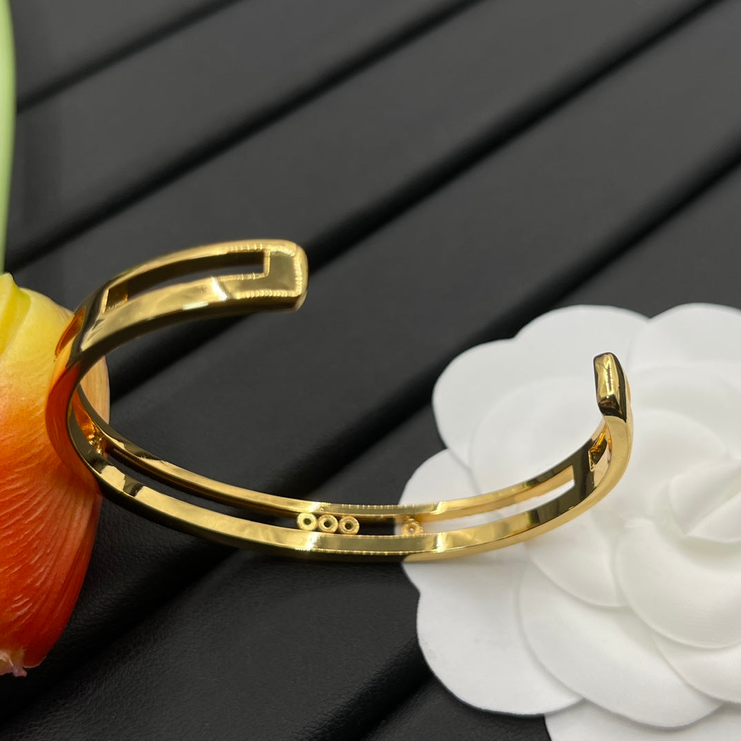 X1Z94A762K  Popular Bracelets