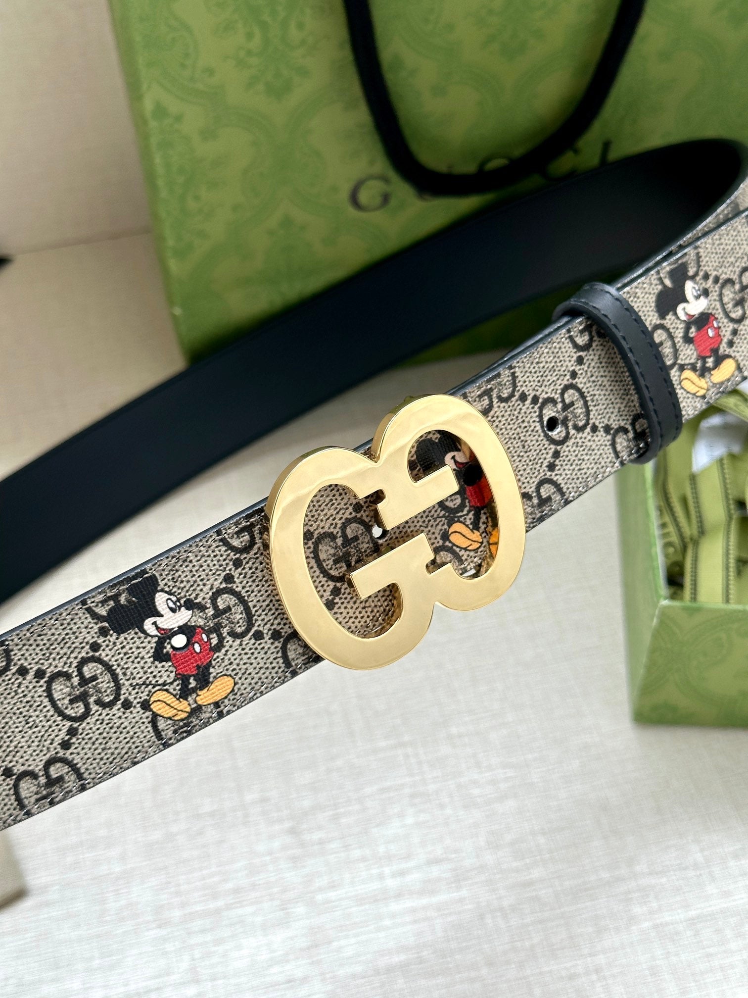 P1R55B229 Popular High quality belt With full package