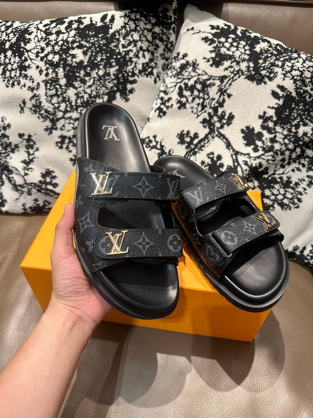 Z2Z85E29  Popular leather Shoes