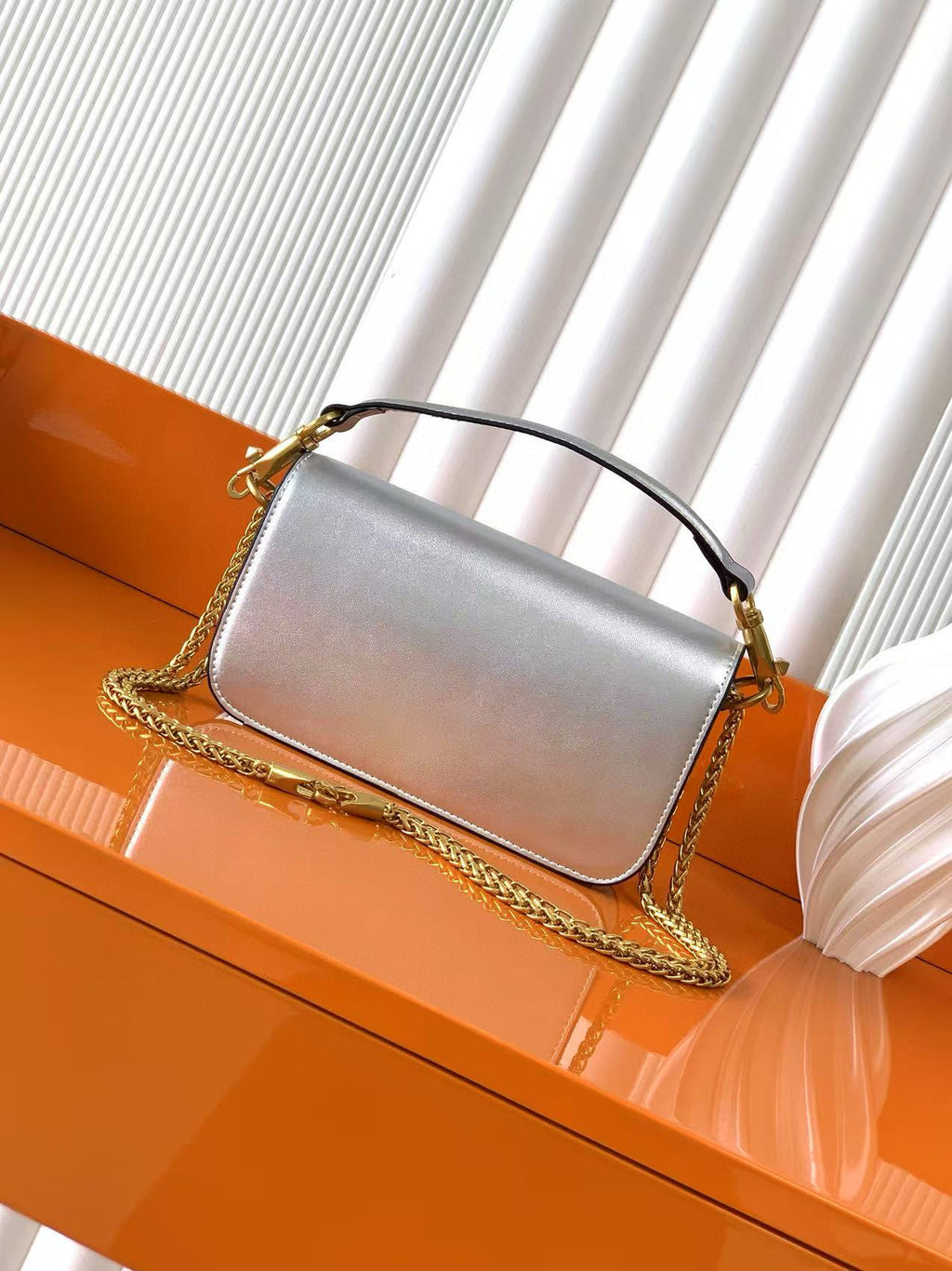 B1P36A30 Popular  leather bag