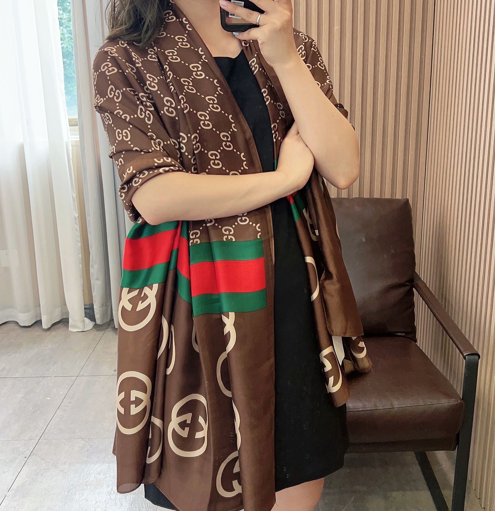 W1N55B68 Popular Silk Scarve