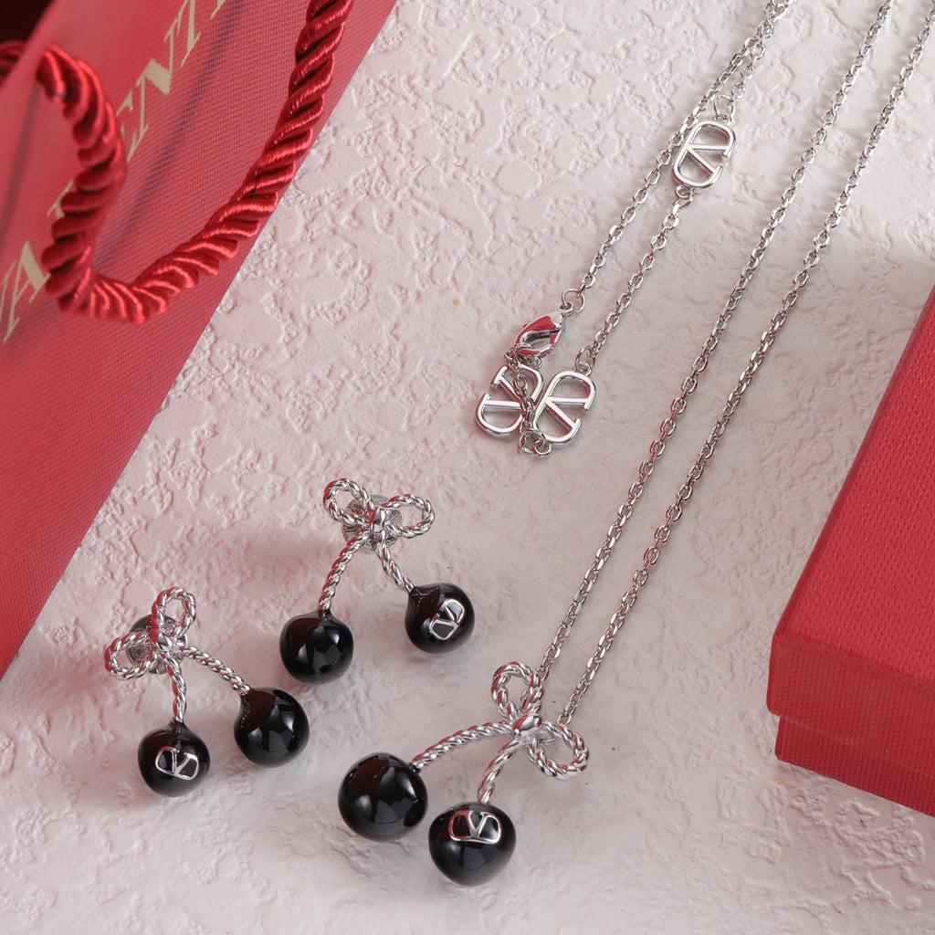 X1Q85VL204X Popular Necklace. Earrings