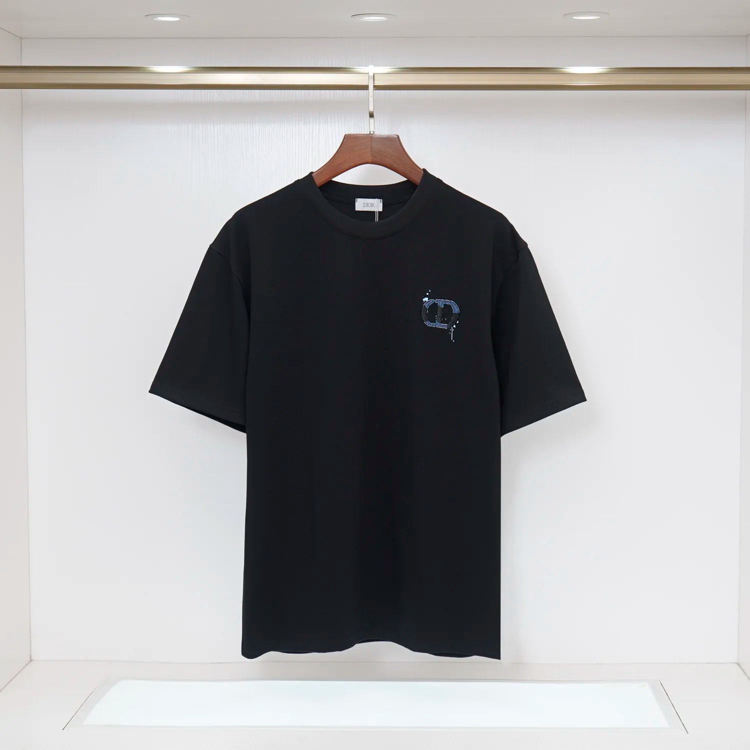 U1P36D134 Popular T-shirts