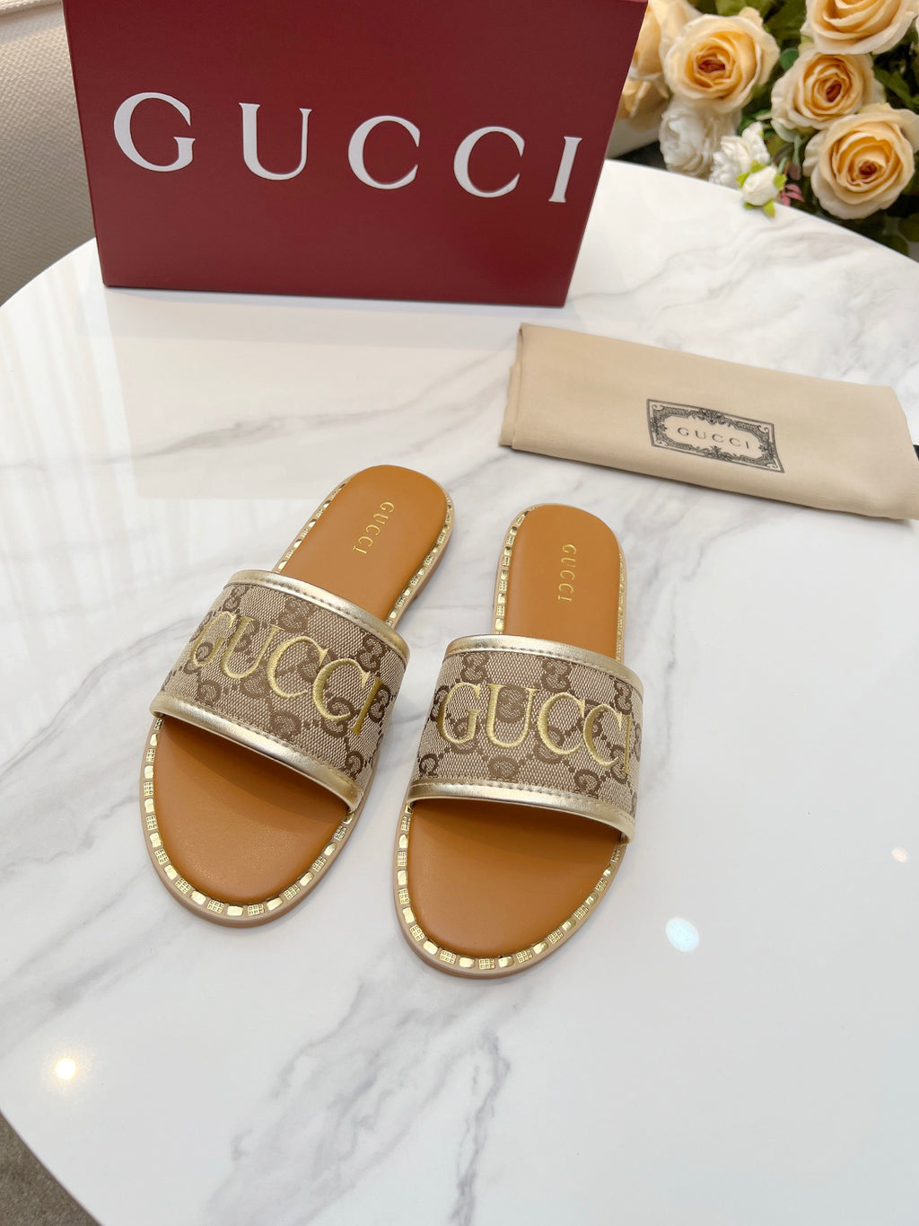 Z2Q55B29 Popular high-quality  Shoes