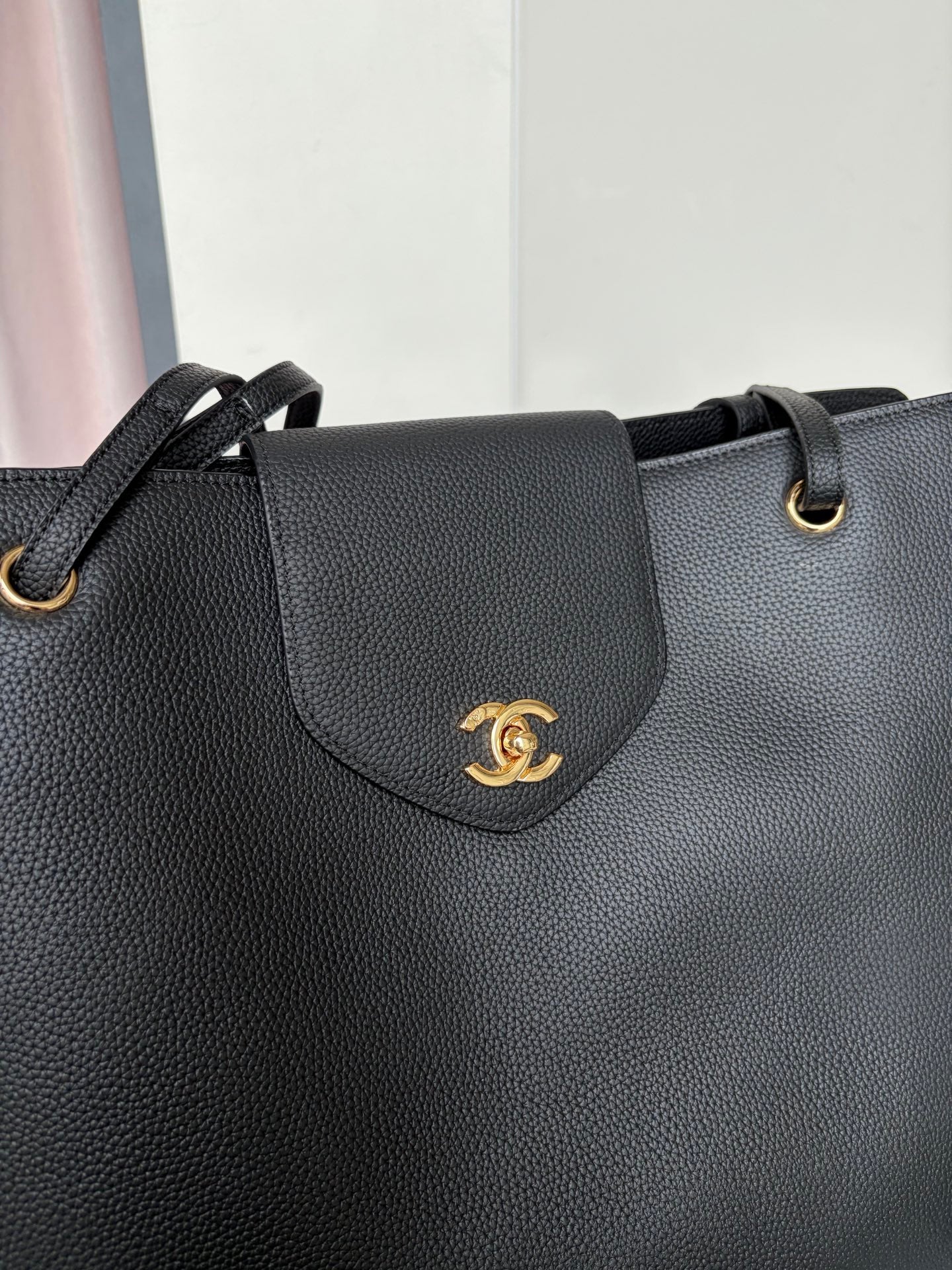 B1R76C25 Popular leather bag