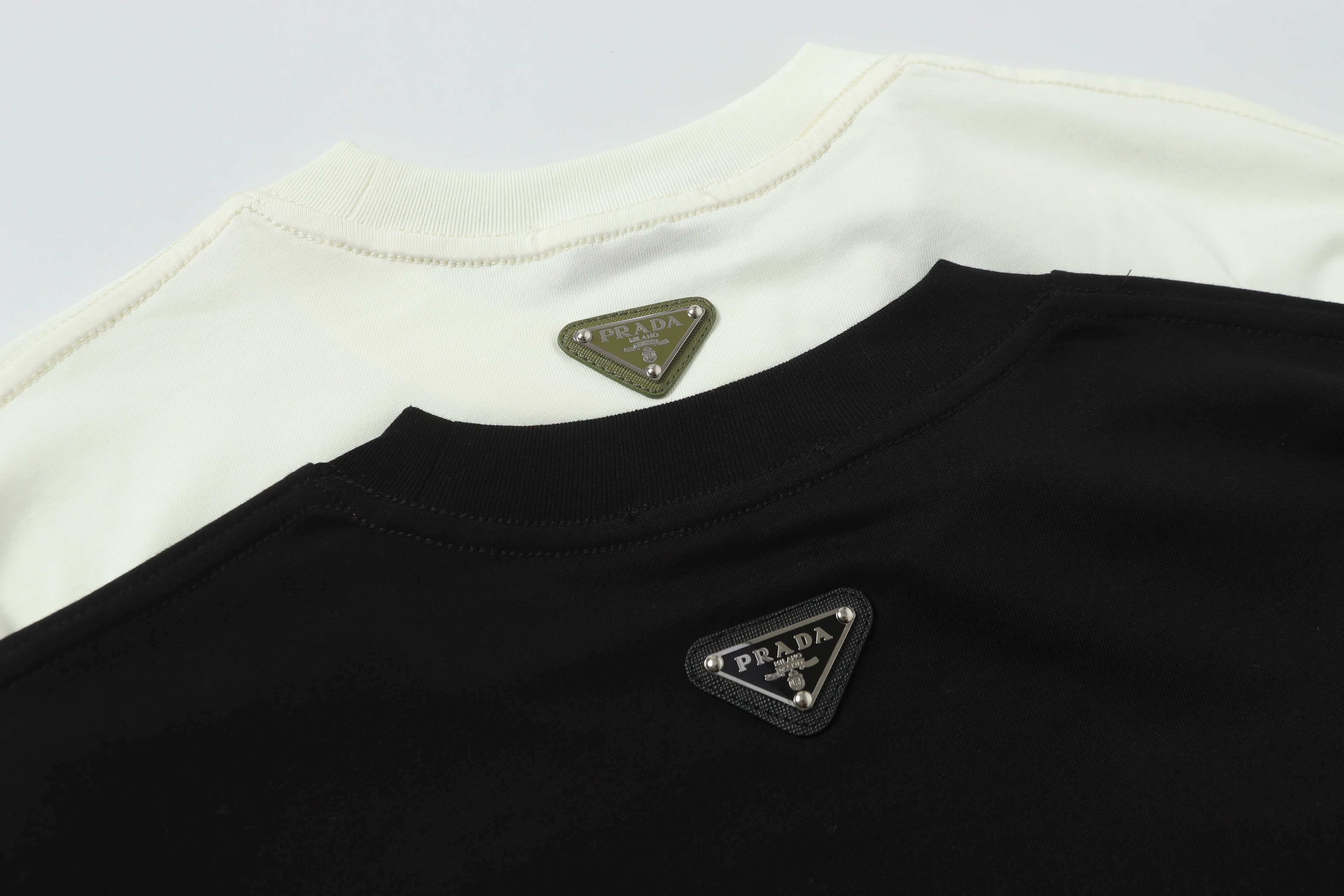 U1R45P158 Popular T-shirt