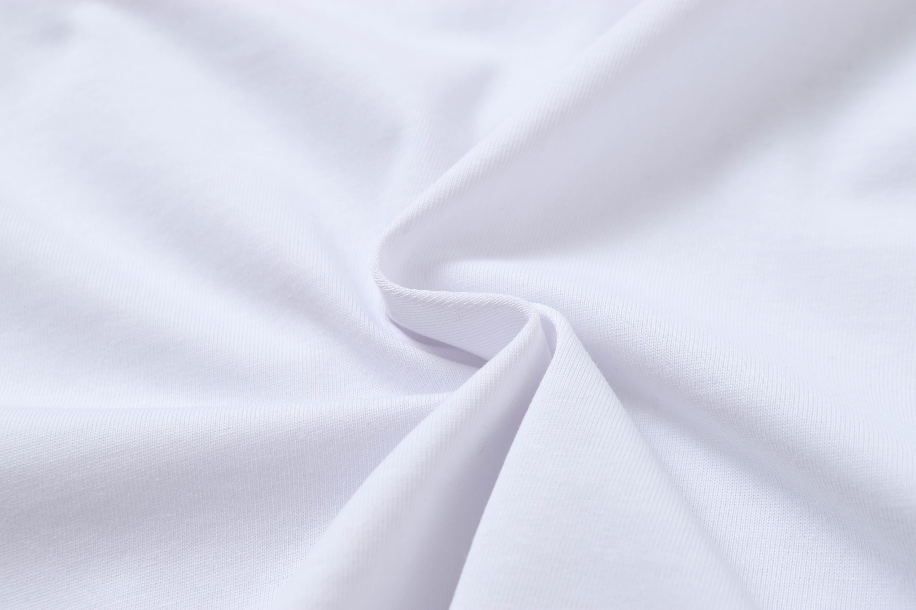 U1R45E165 Popular T-shirt