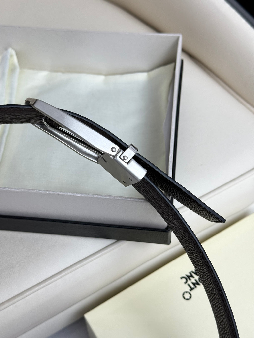 P1R55A237 Popular  High quality belt With full package