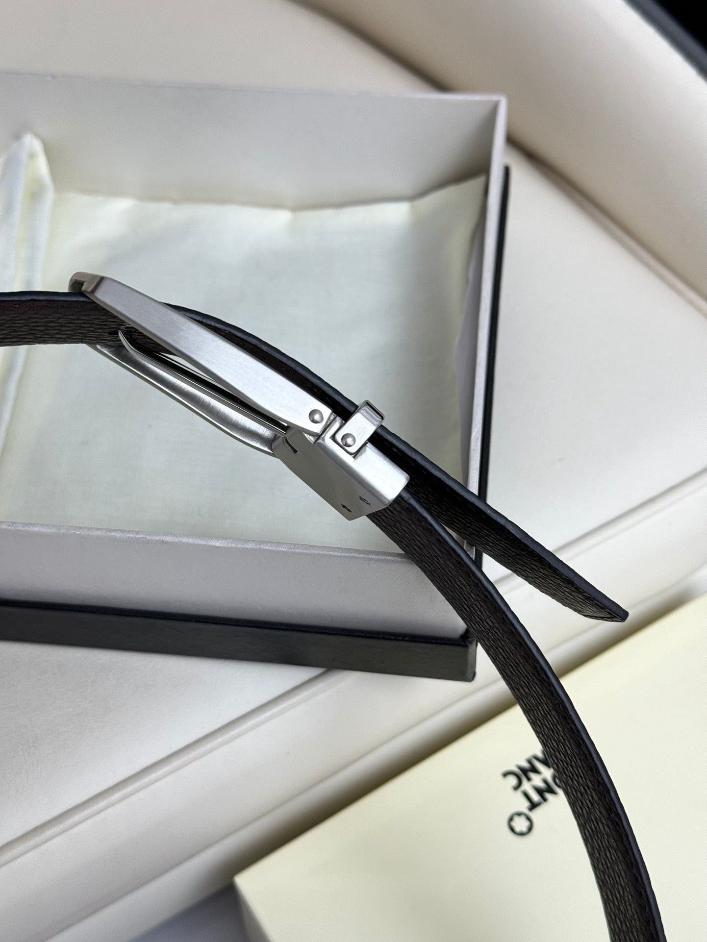 P1R55A237 Popular  High quality belt With full package
