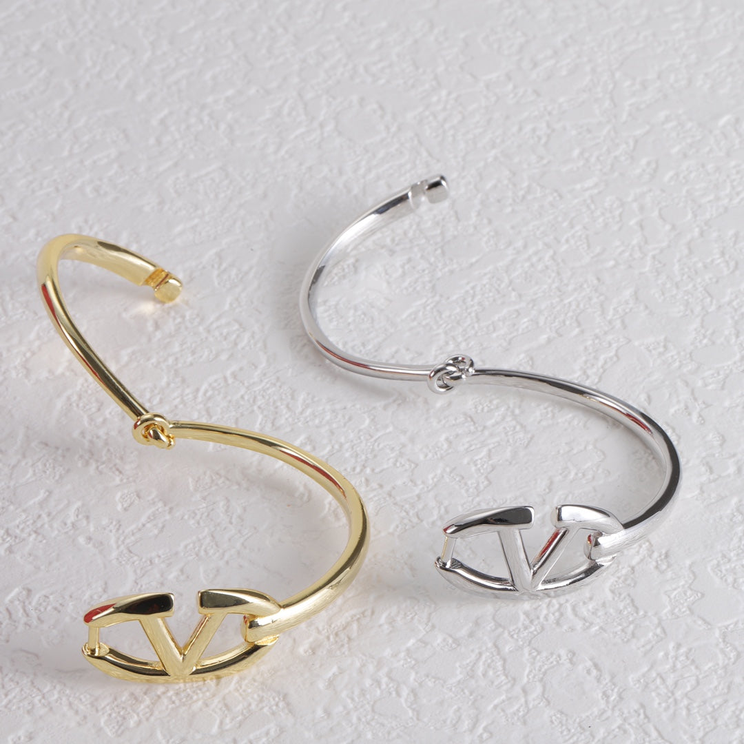 X1Z34VL354K  Popular Bracelets