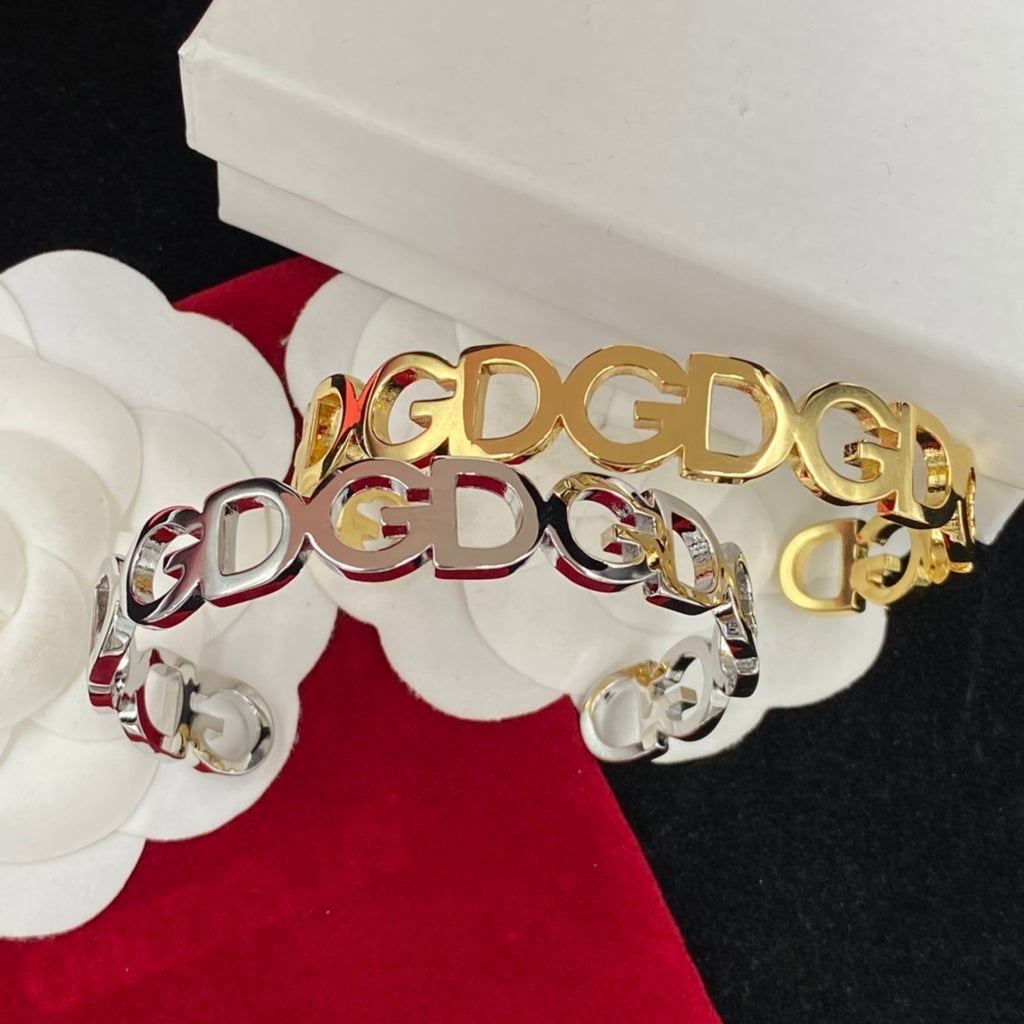 X1X54A587K  Popular Bracelets