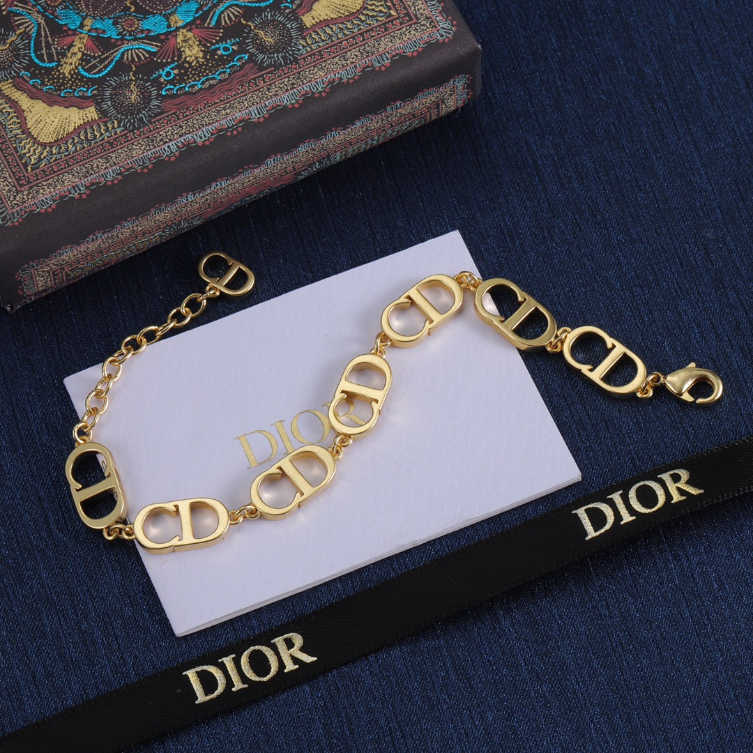 X1N36D40K Popular   Bracelets