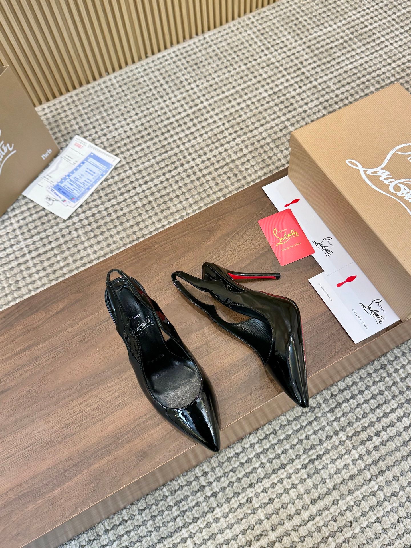 Z2N75A5  Popular leather High heels