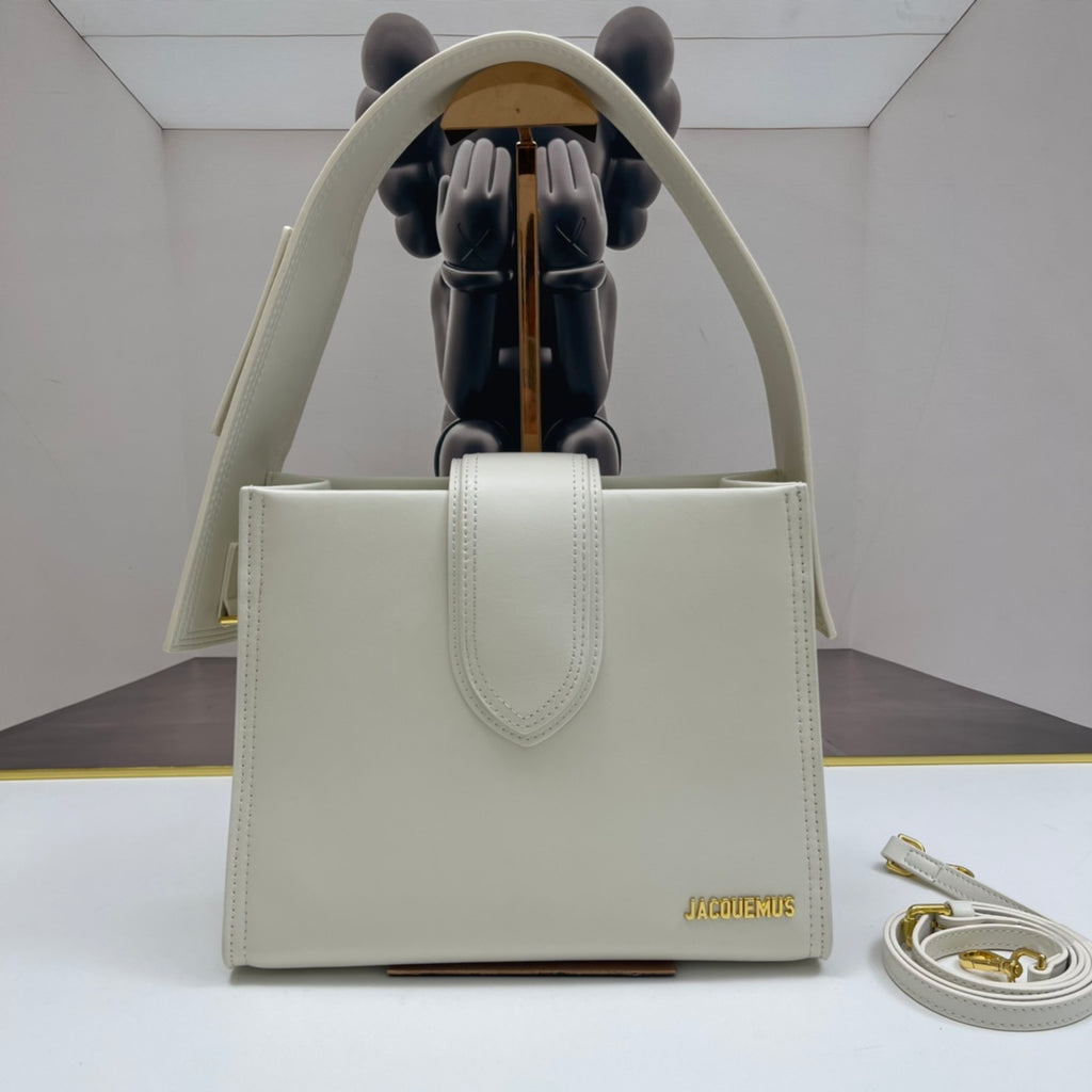 B1P36A25 Popular leather bag