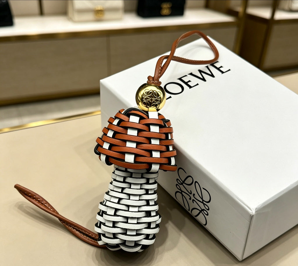 A1R76A13 Popular bag 's charms accessories