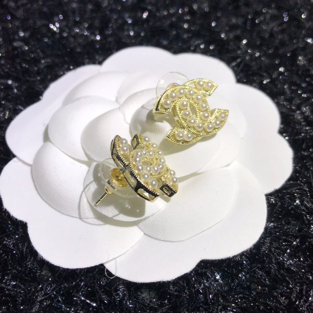 X1Z54C484E Popular Earrings