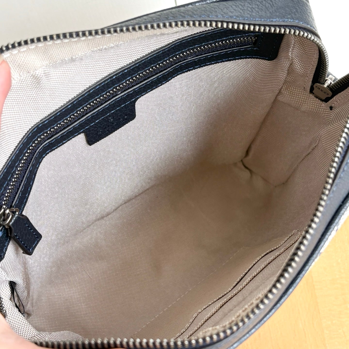 B1R15B43  Popular bag