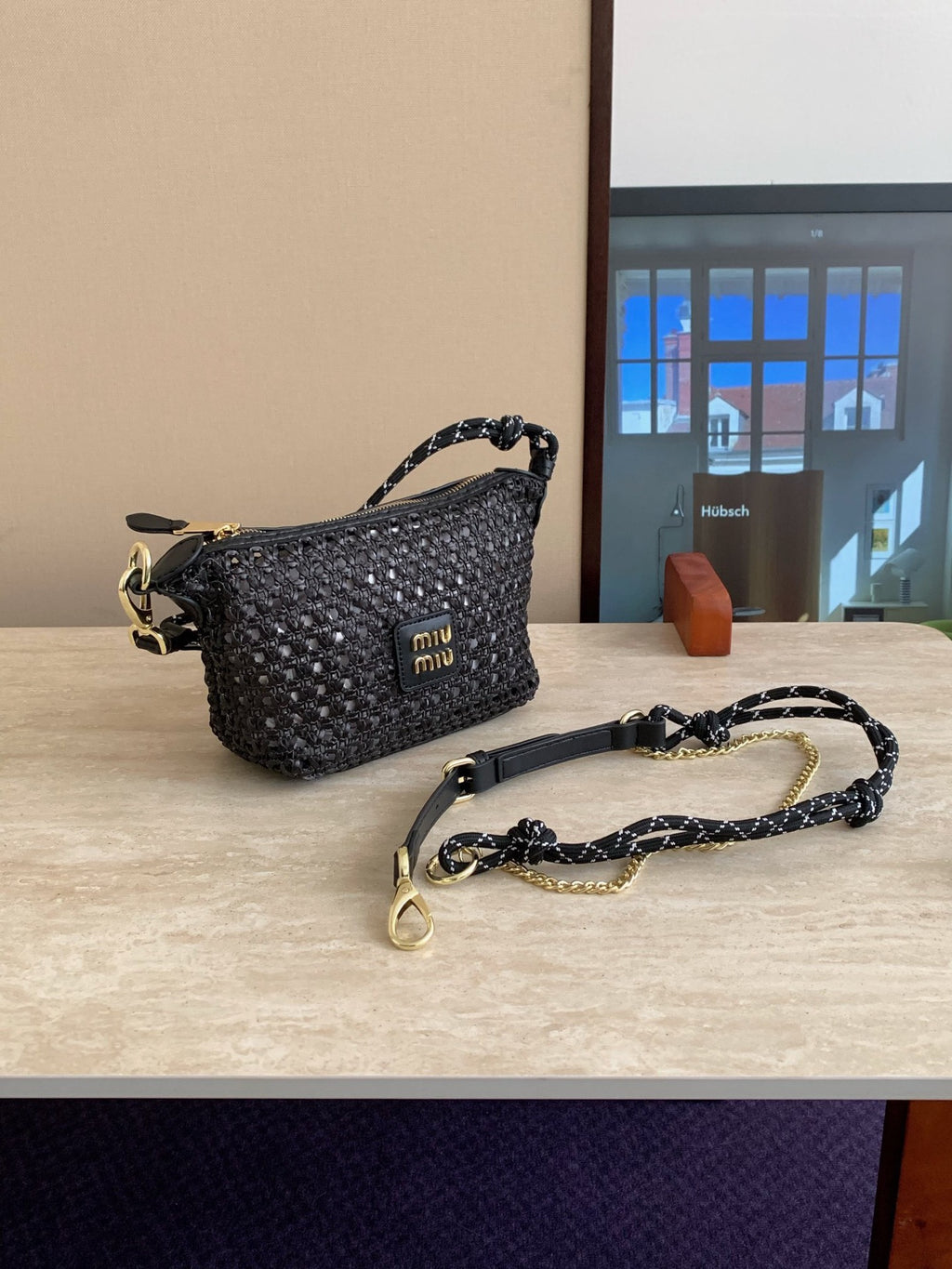 B1P36A51 Popular woven bag
