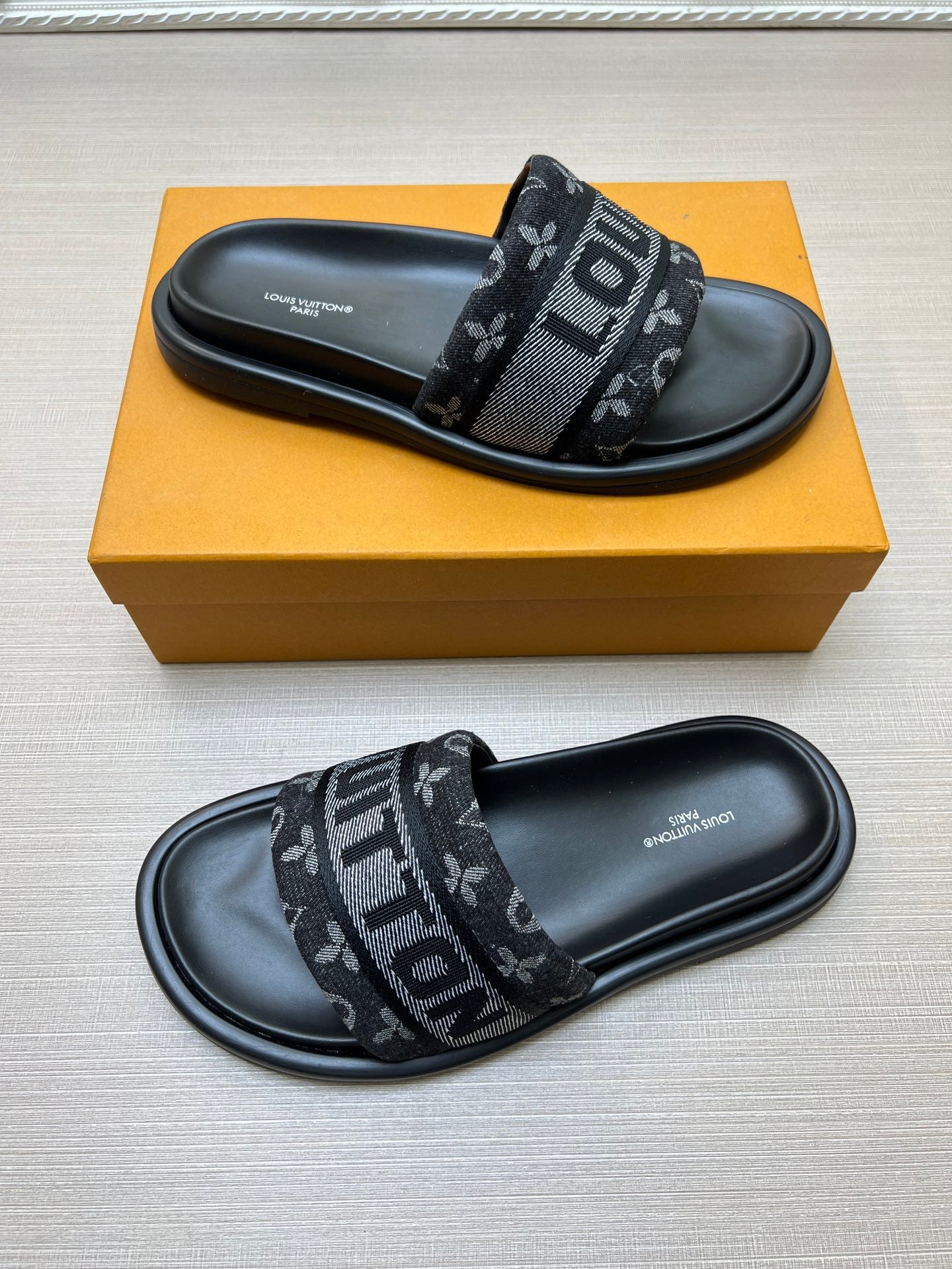 Z5Z35E300 Popular Slippers