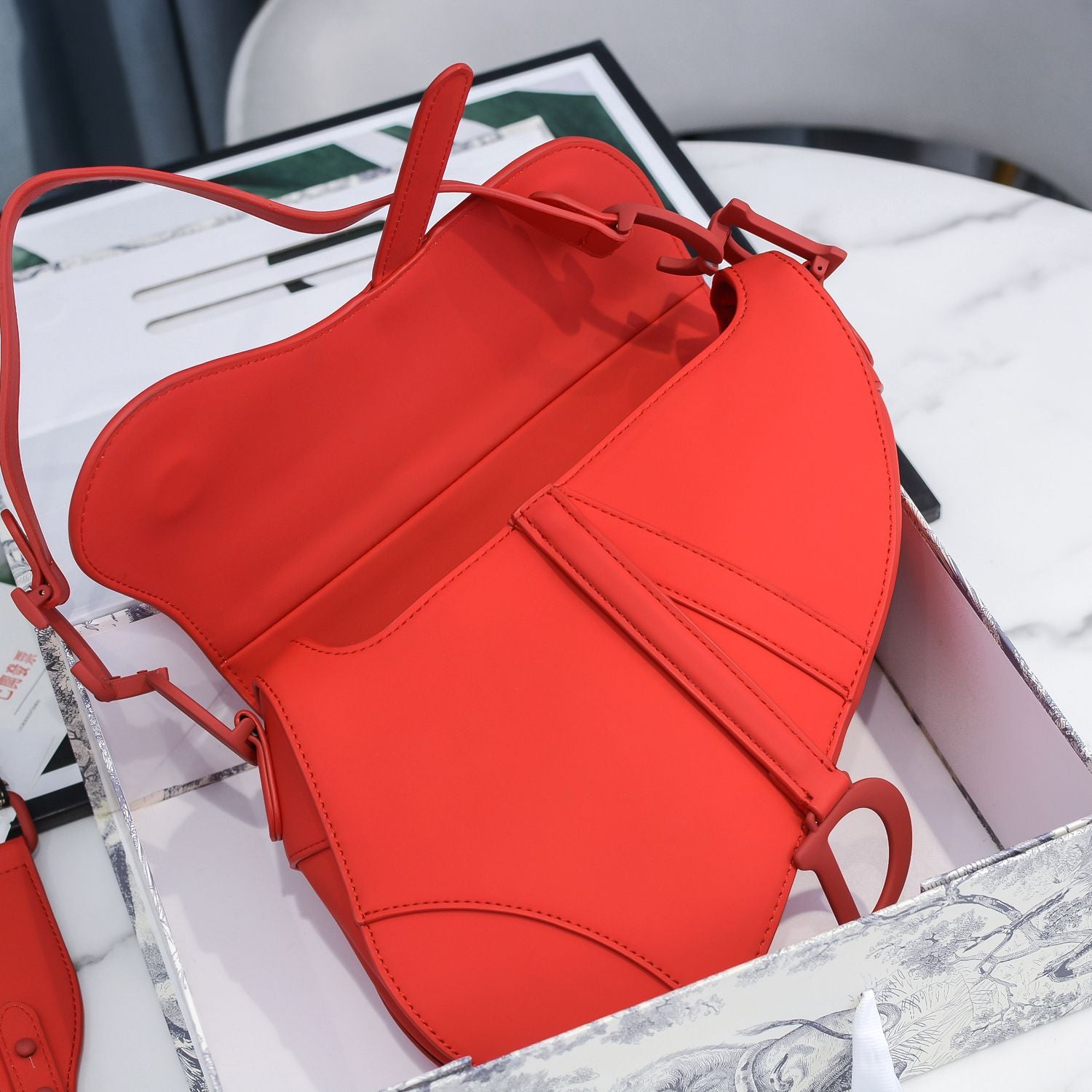 B5X111D10 Popular   leather bag 