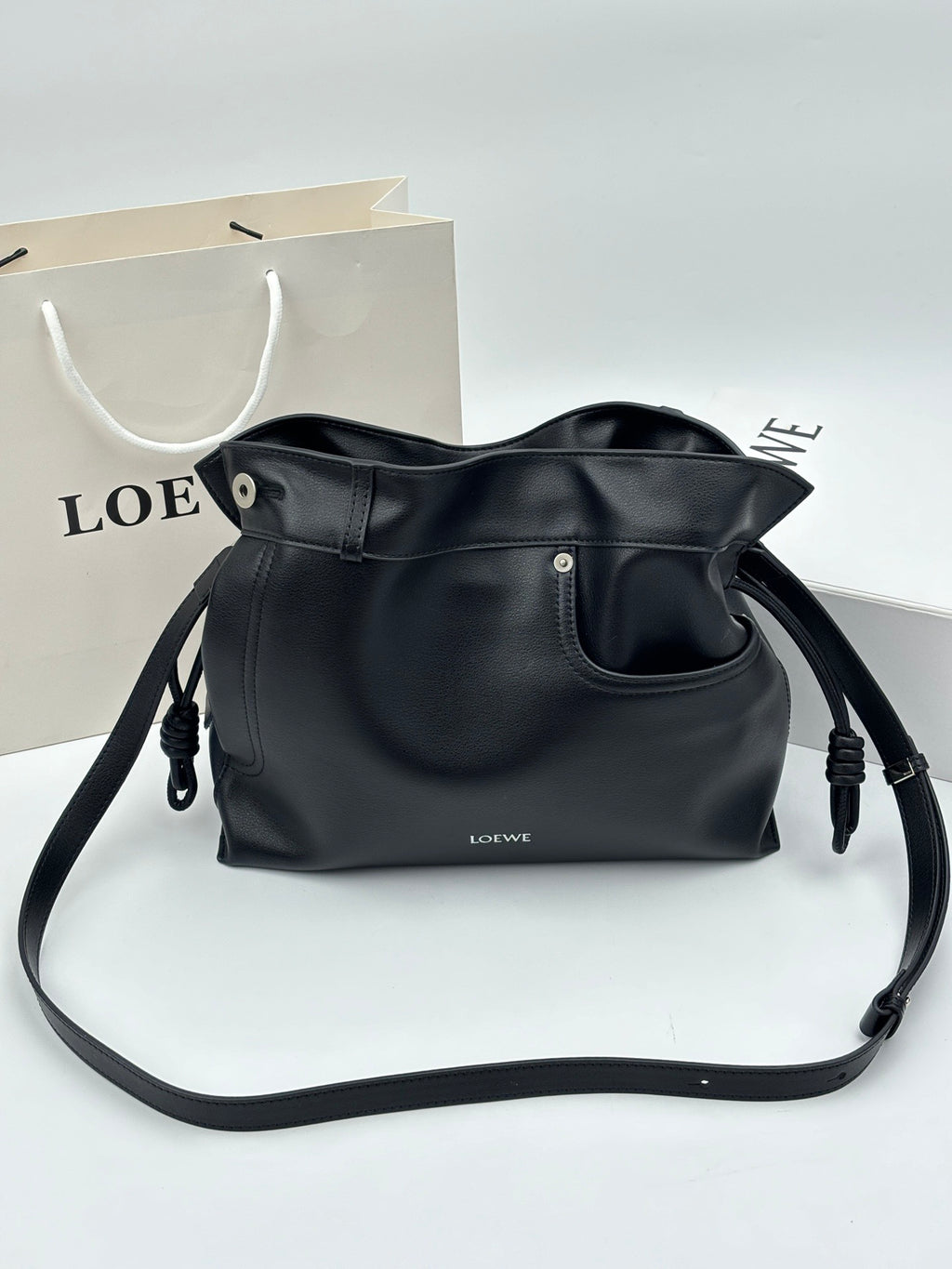 B1P36A47 Popular leather bag