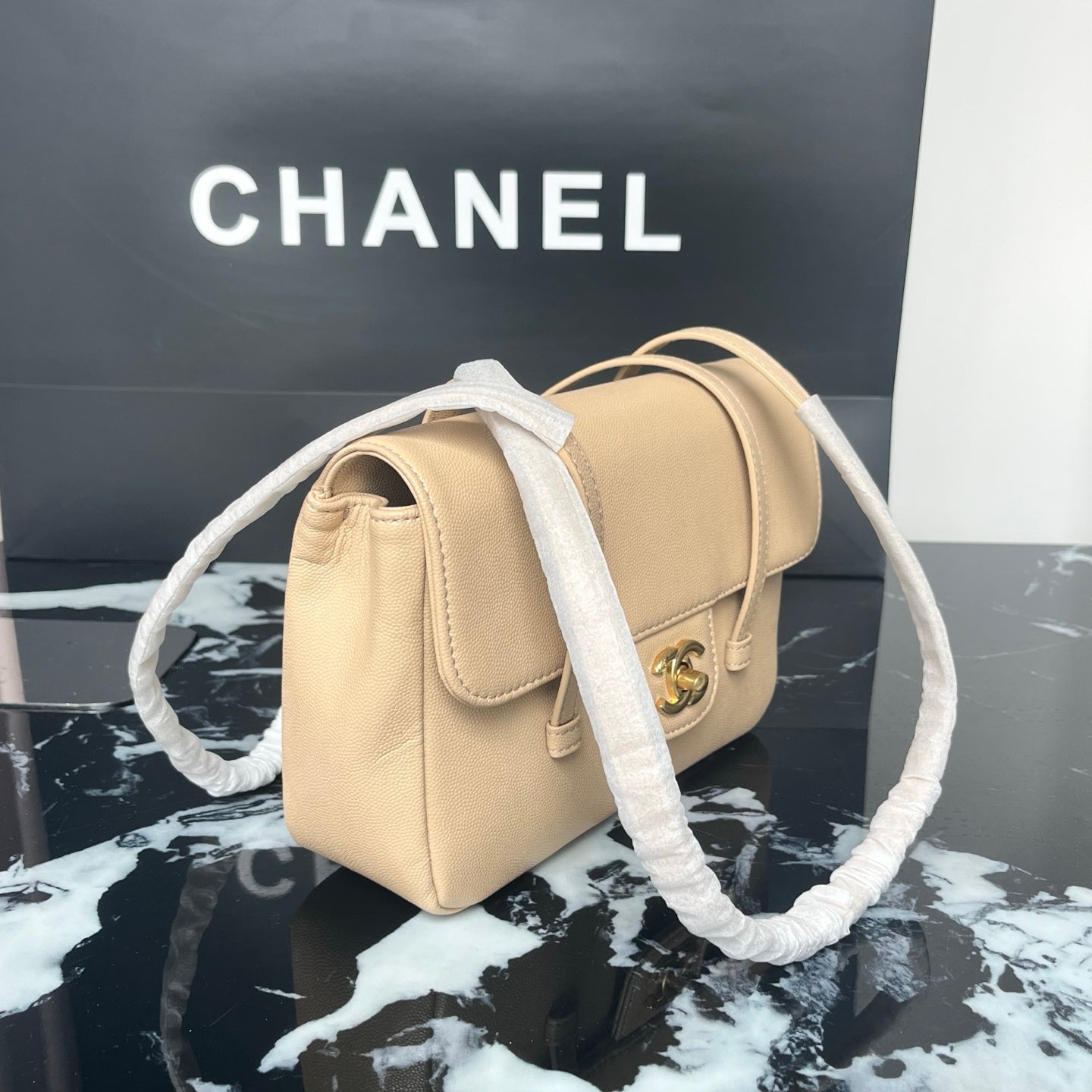 B1X46C1 Popular leather bag