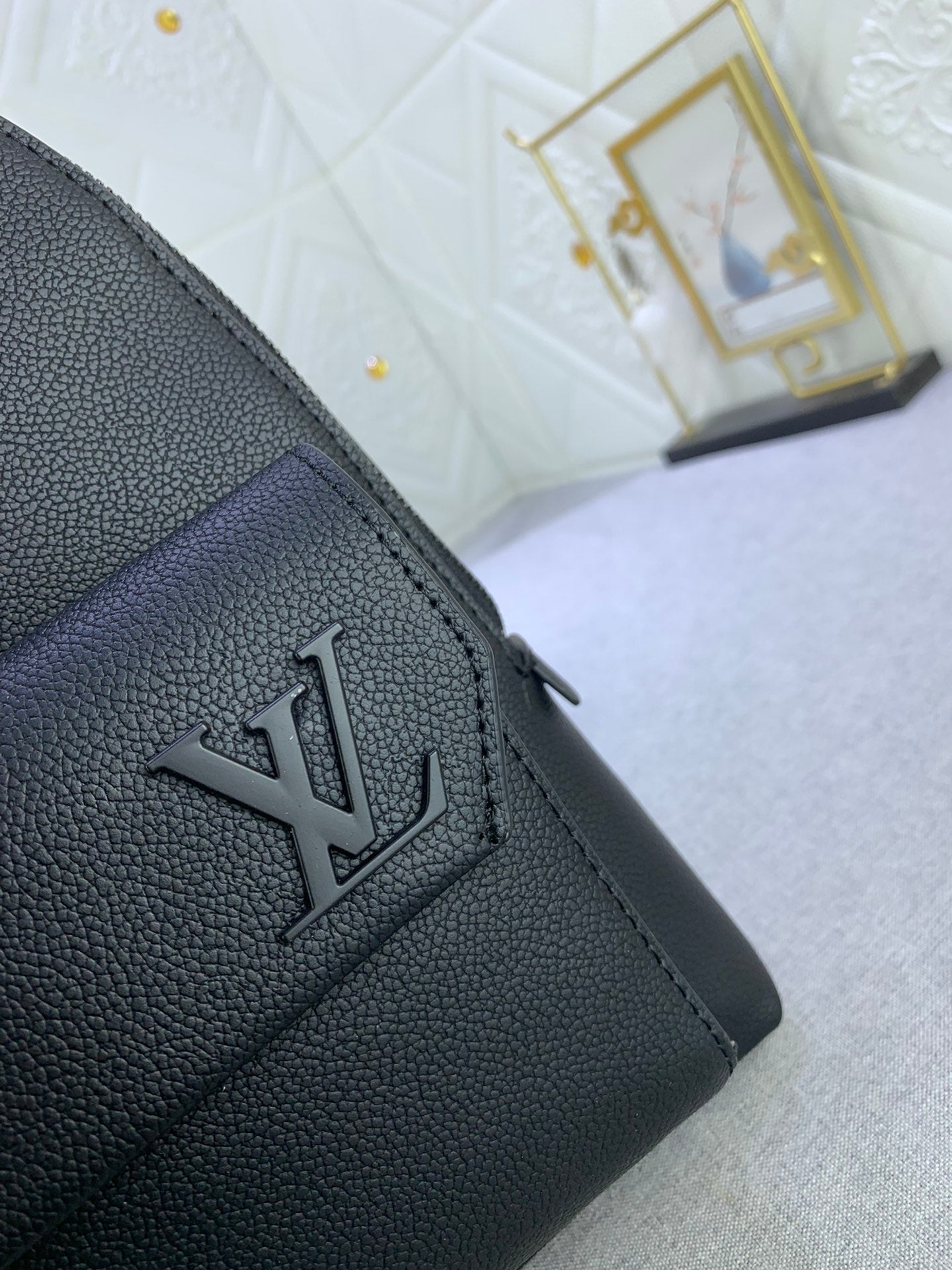 B12X44E339 Popular leather bag 