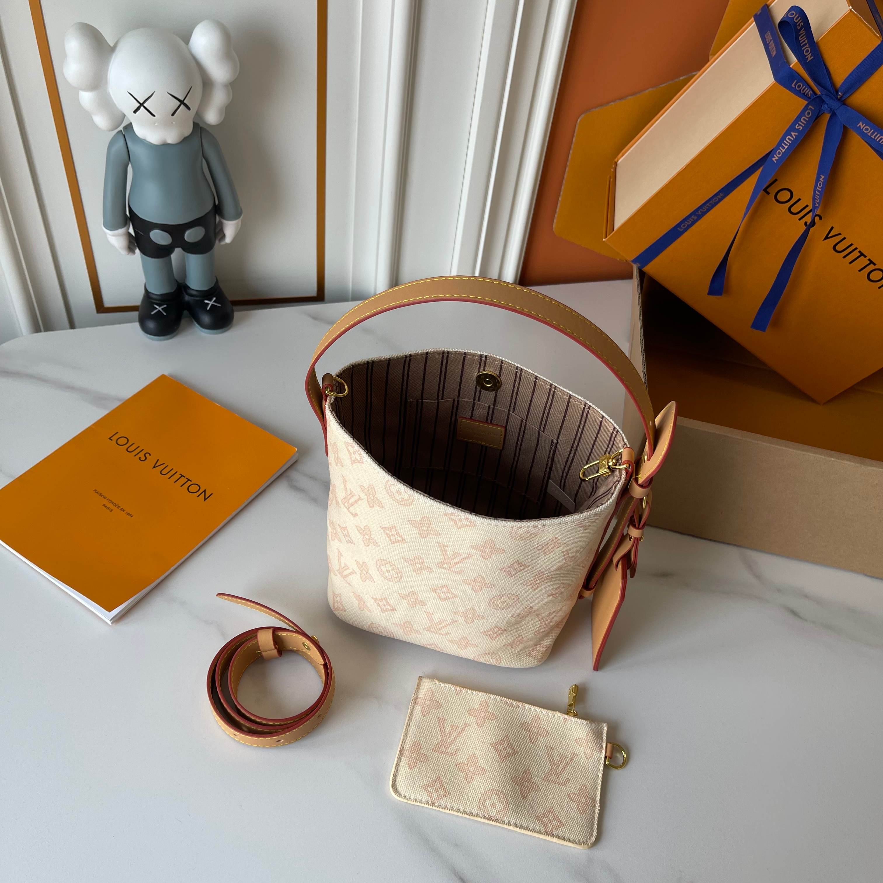B1P36E29 Popular  bag