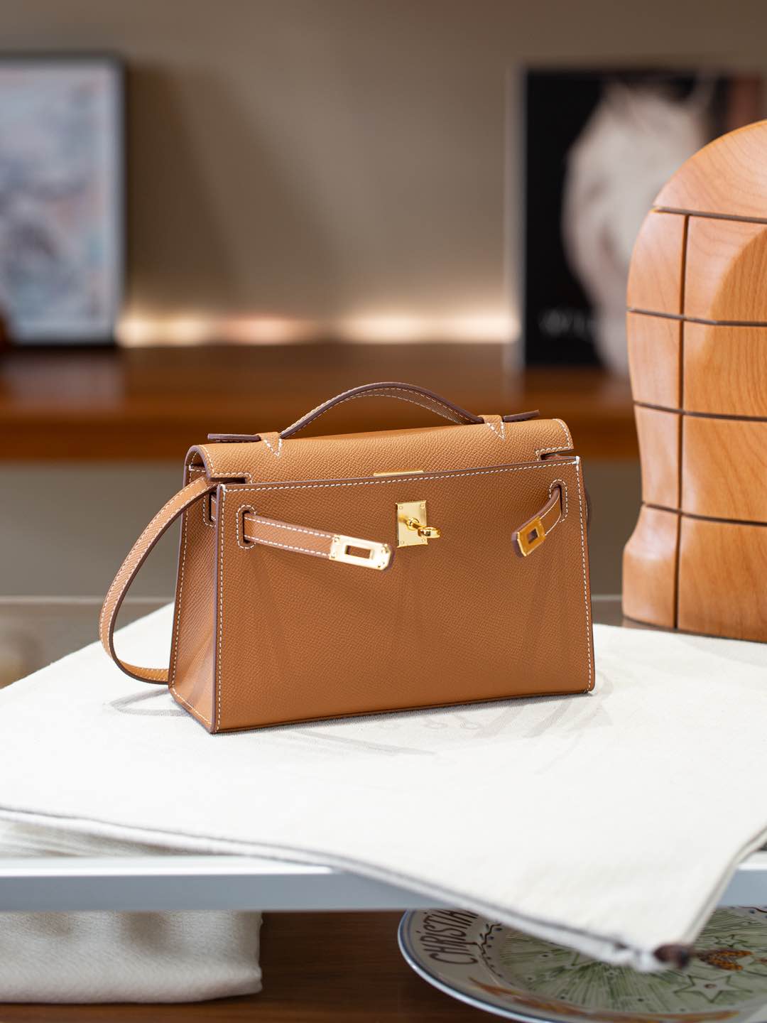 B1R66A6 Popular leather bag