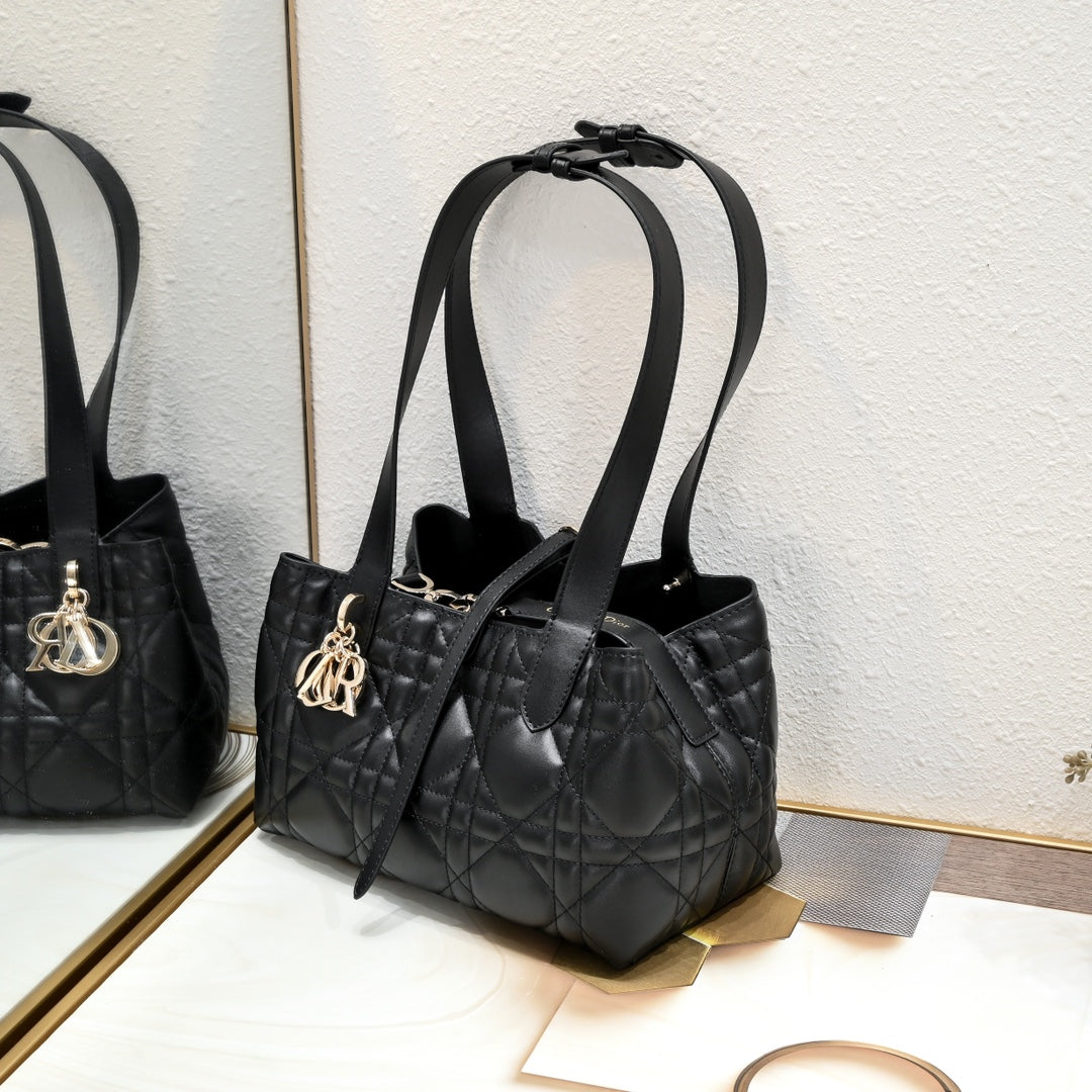 B1N66D2 Popular leather bag
