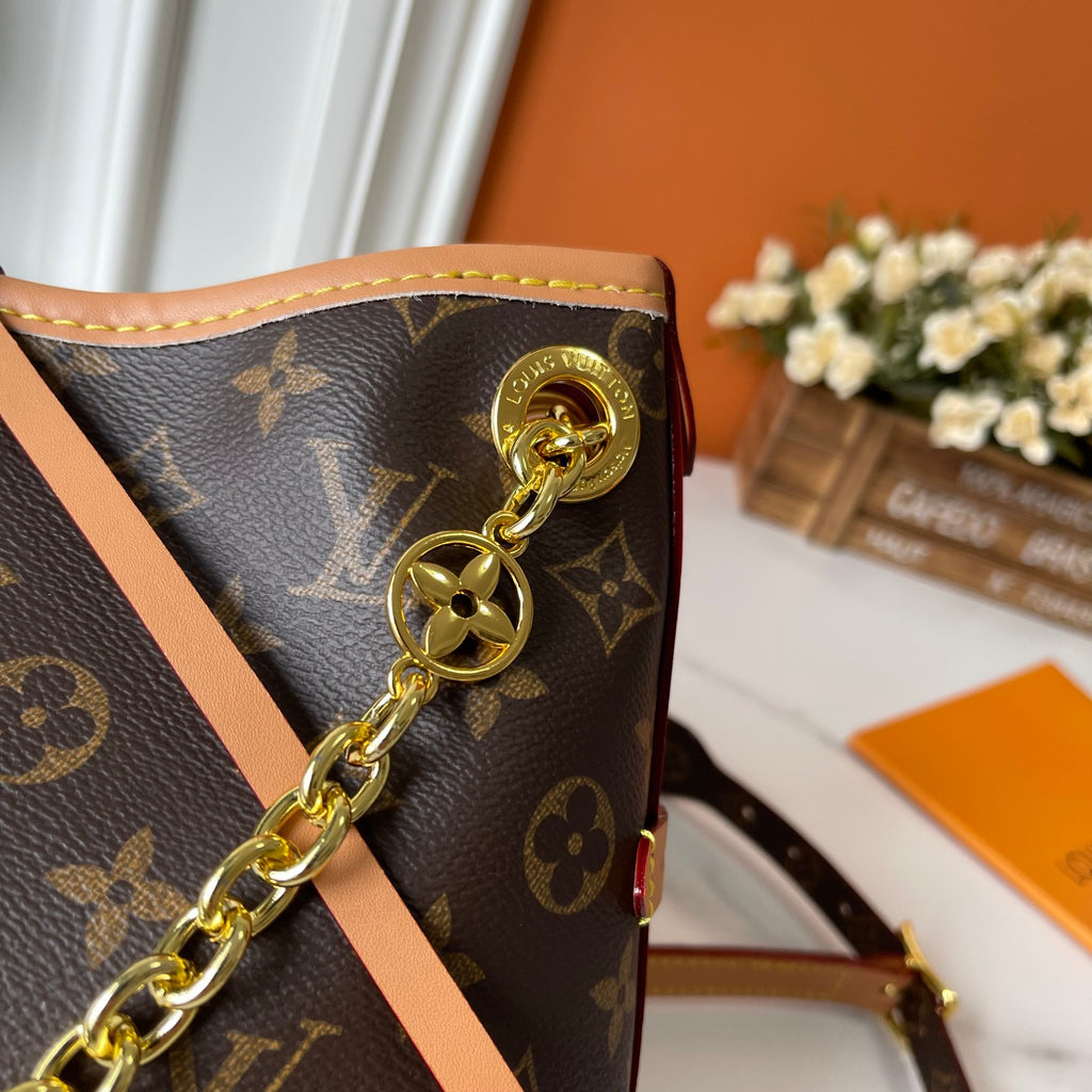 B1W35E96 Popular leather bag