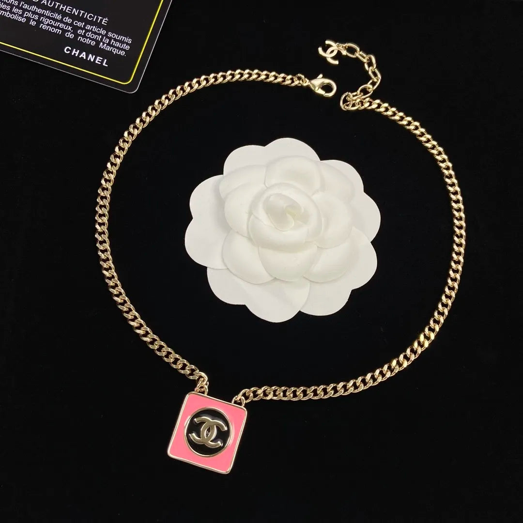 X1N83C184X  Popular  necklace Earrings Ring