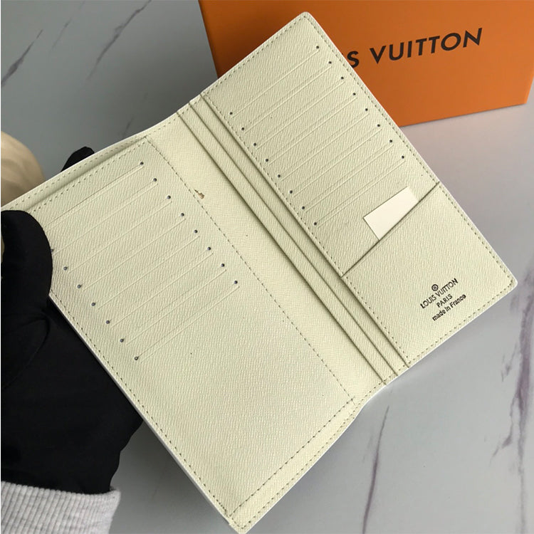B1X31E2 Popular leather wallets